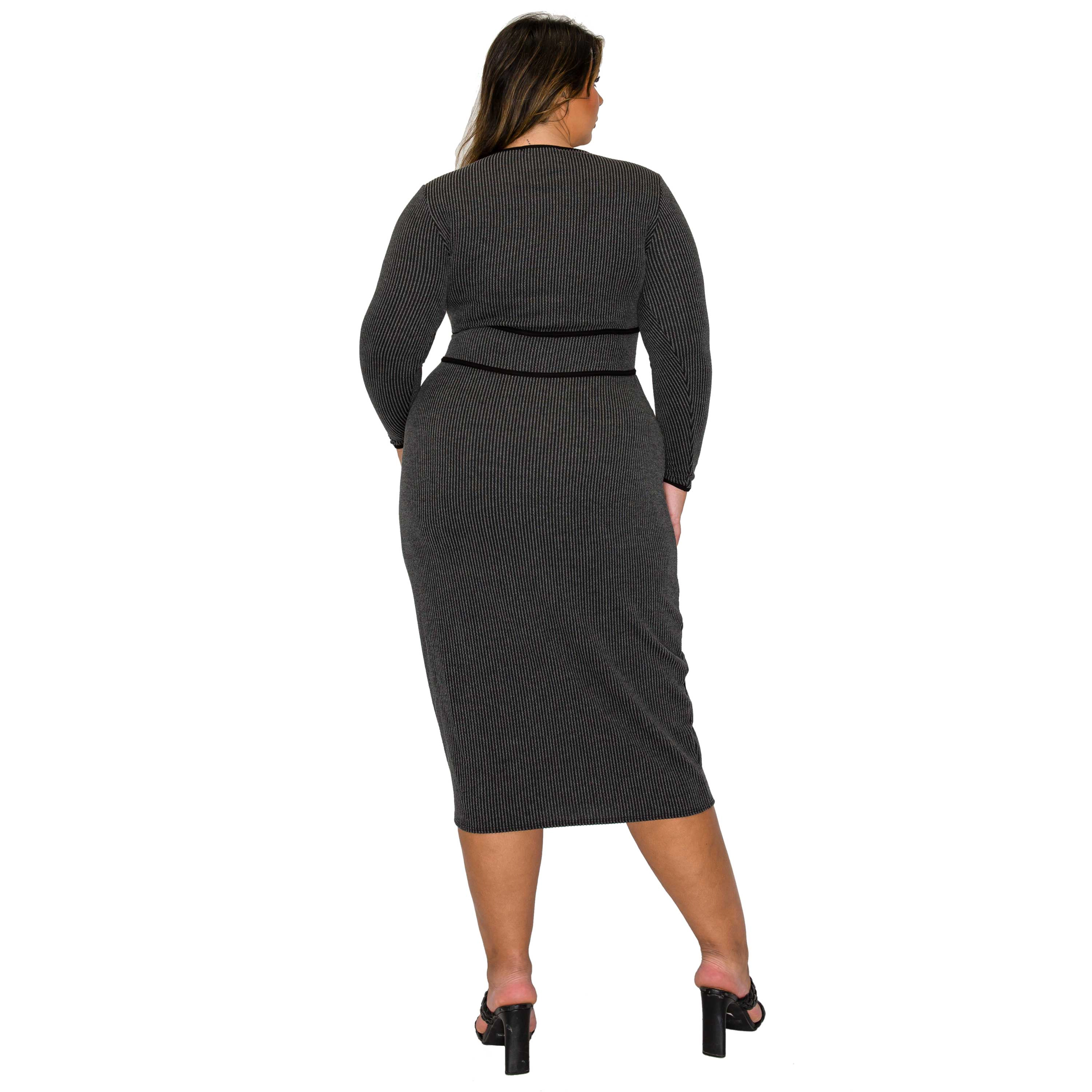L I V D Women's Plus Elora Sweater Dress