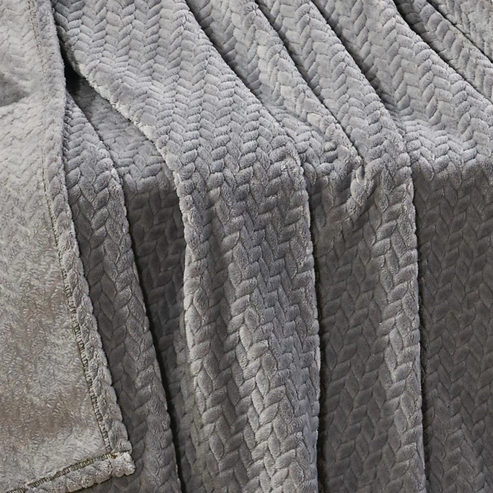 Plazatex Montana plush Decorative Warm and Comfortable Machine Washable Throw 50" x 60" Grey