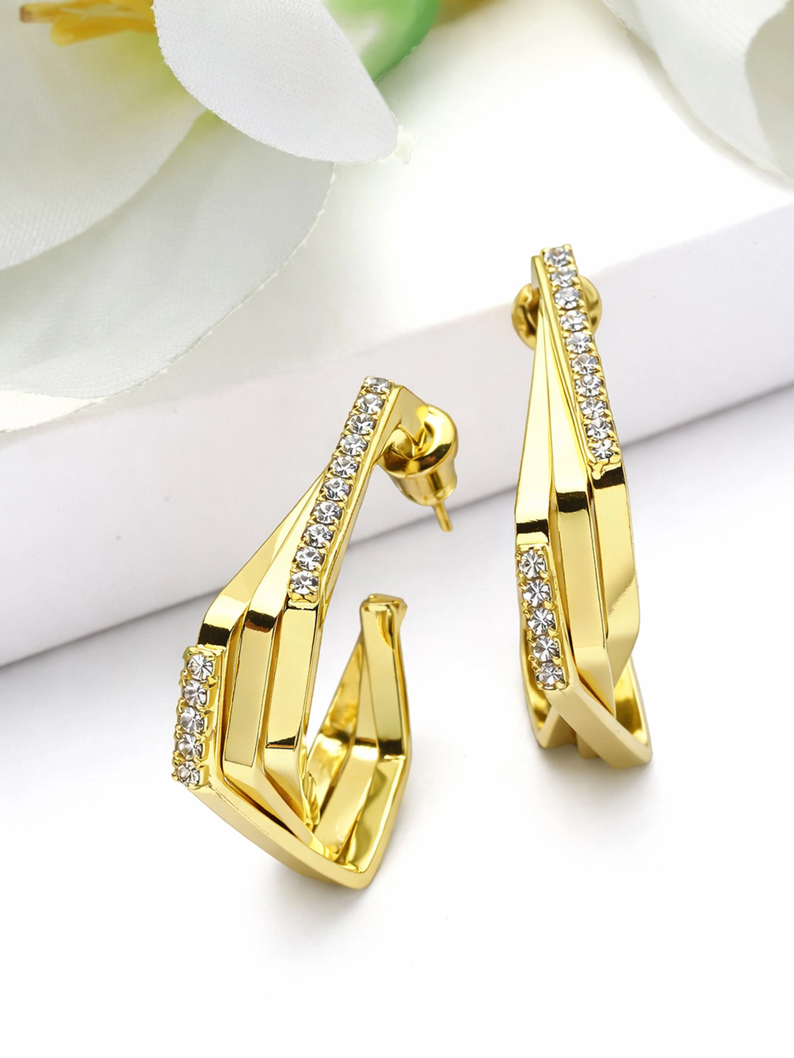 AGP PARIS Womens Angular Pavé Hoop Earrings