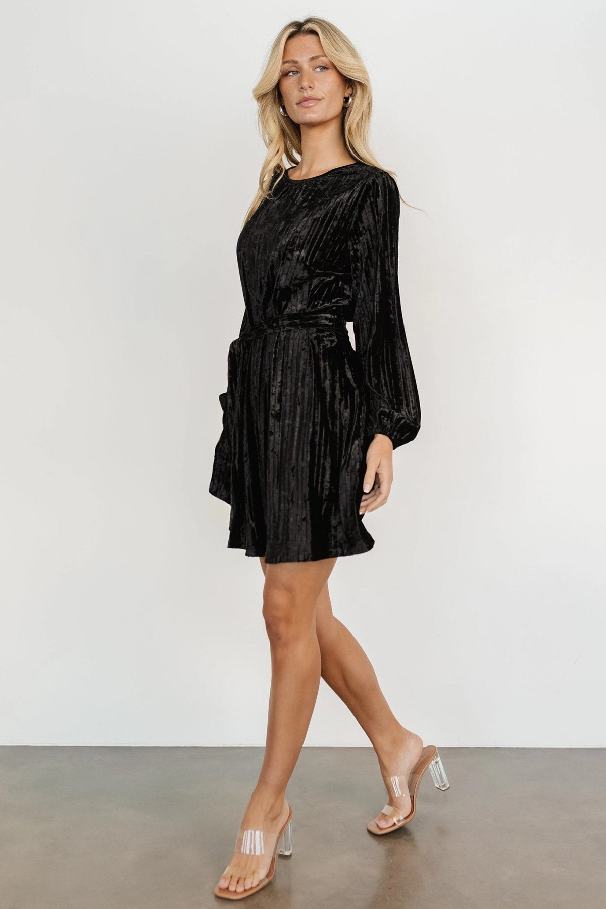 BLUEMING Women's Velvet Dress Lantern Sleeve High Waist A-Line Skater Cocktail Party Dresses With Belt Business Wear