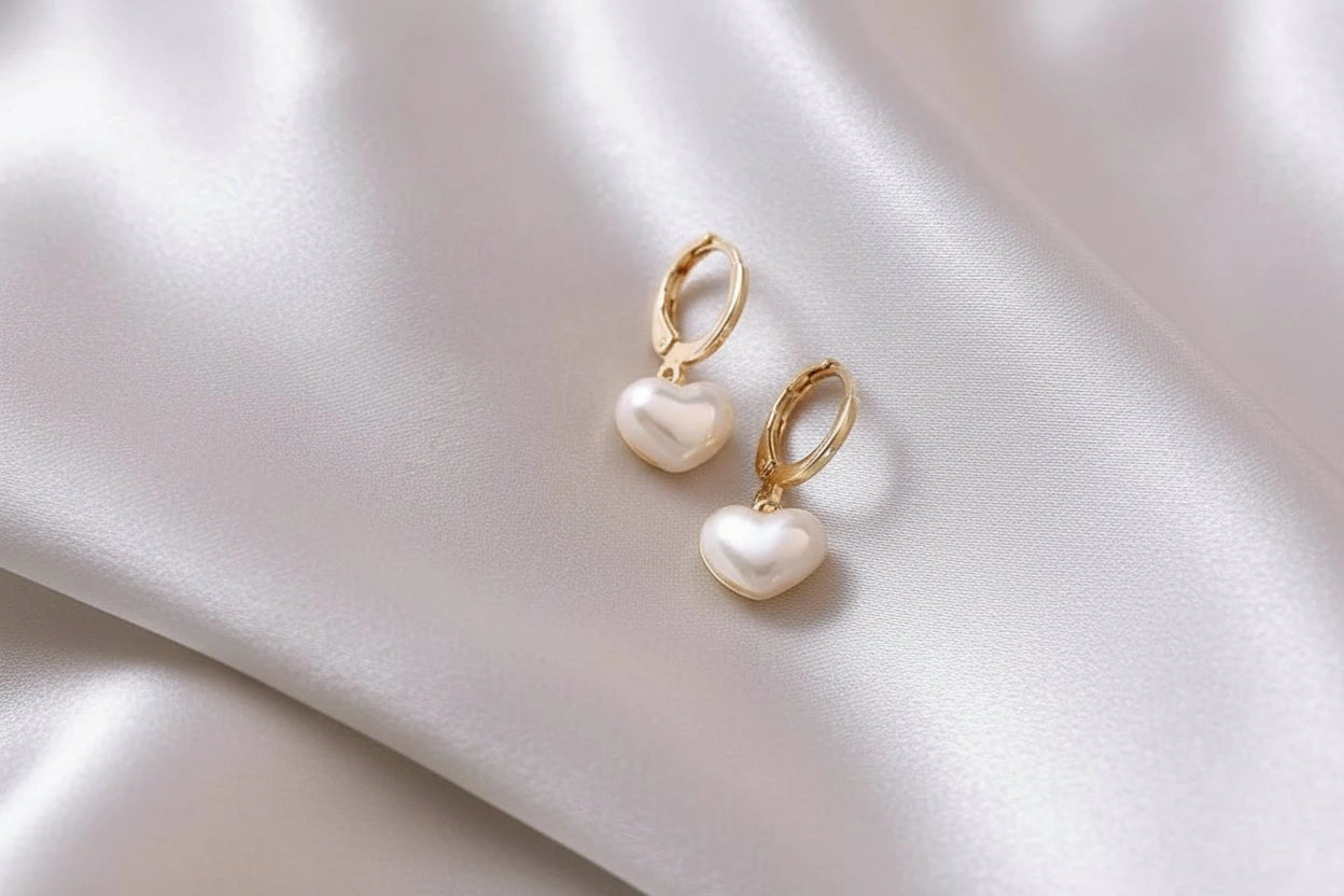 DressAtR Women's Simulated Pearl Heart Drop Earrings