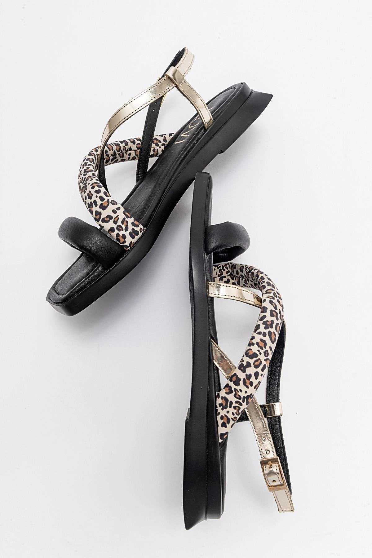 Forever & Always Womens Leamil Leather Sandals