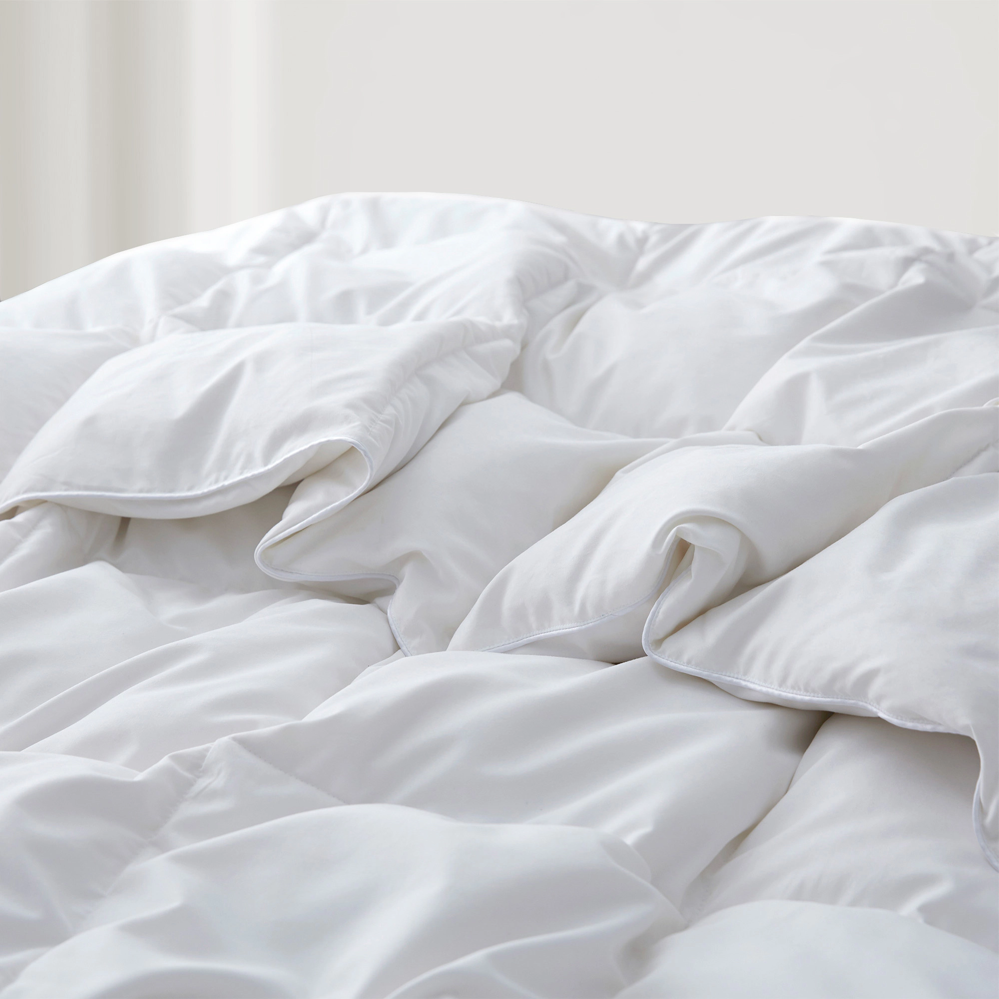Unikome Premium All Season White Goose Down Duvet Insert with Ultra Soft Noiseless Cover