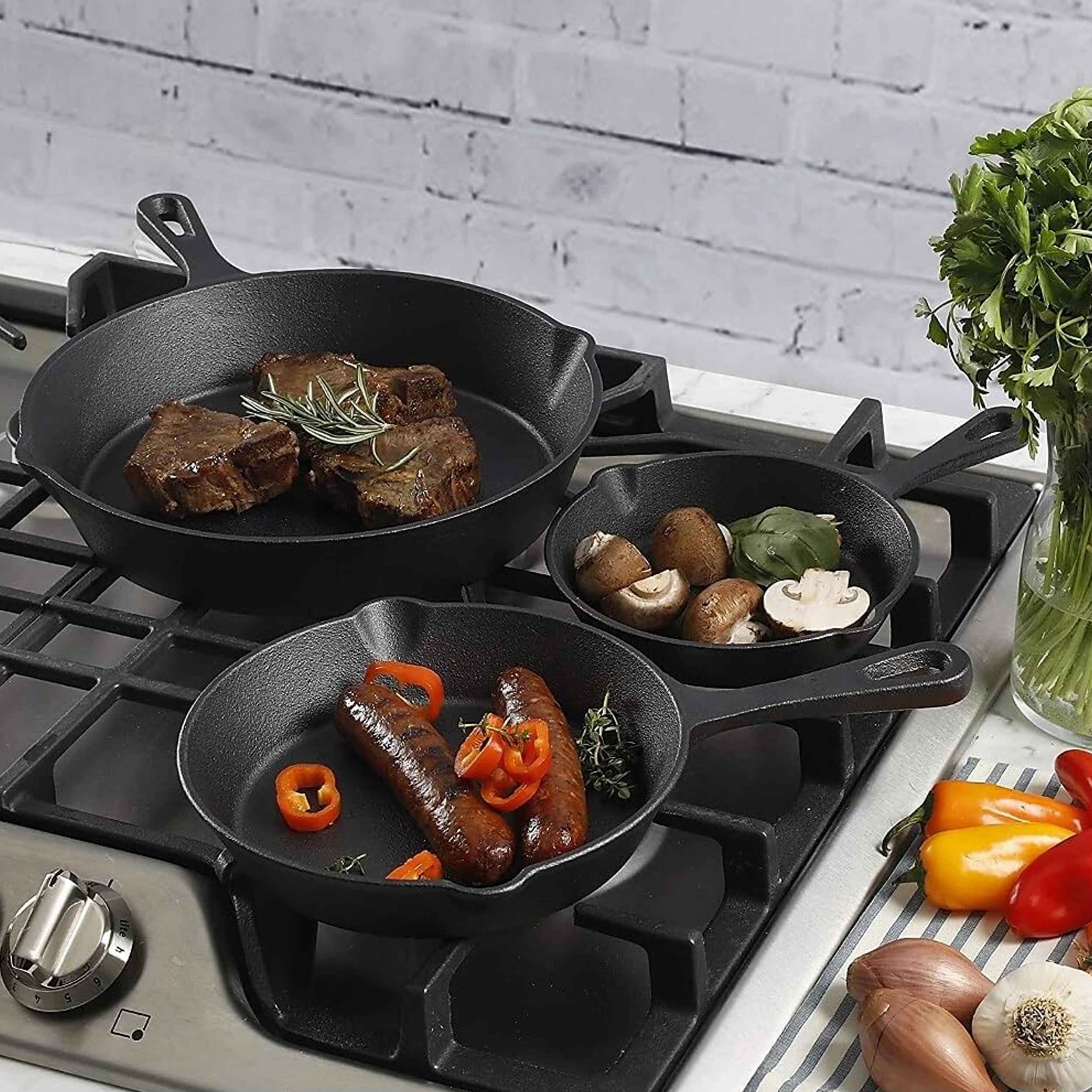 Gibson Home Brickstone 3 Piece Pre-Seasoned Cast Iron Skillet Set in Black