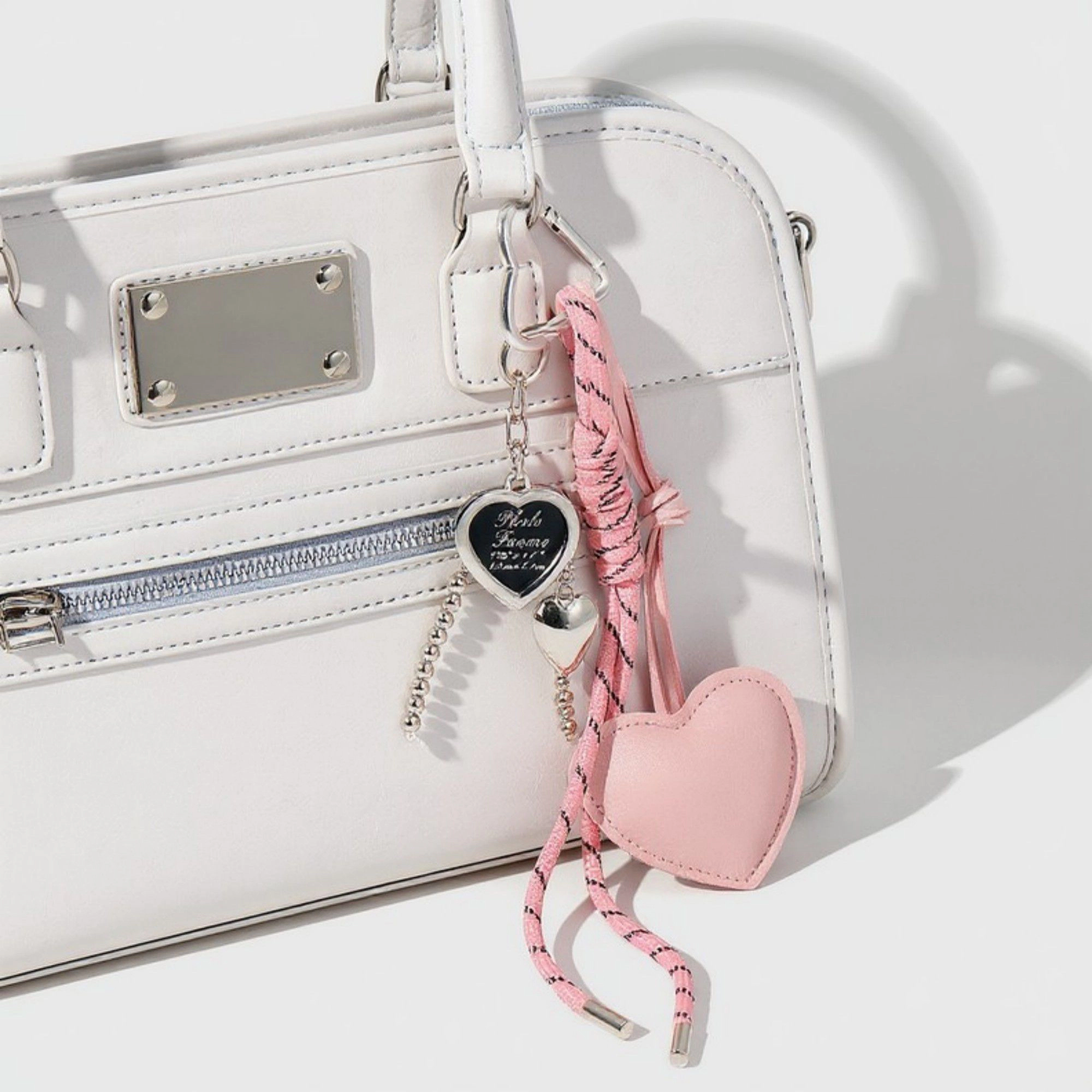 Alilang Women's Heart Charm Keychain with Silver Chain Details Bow Accent