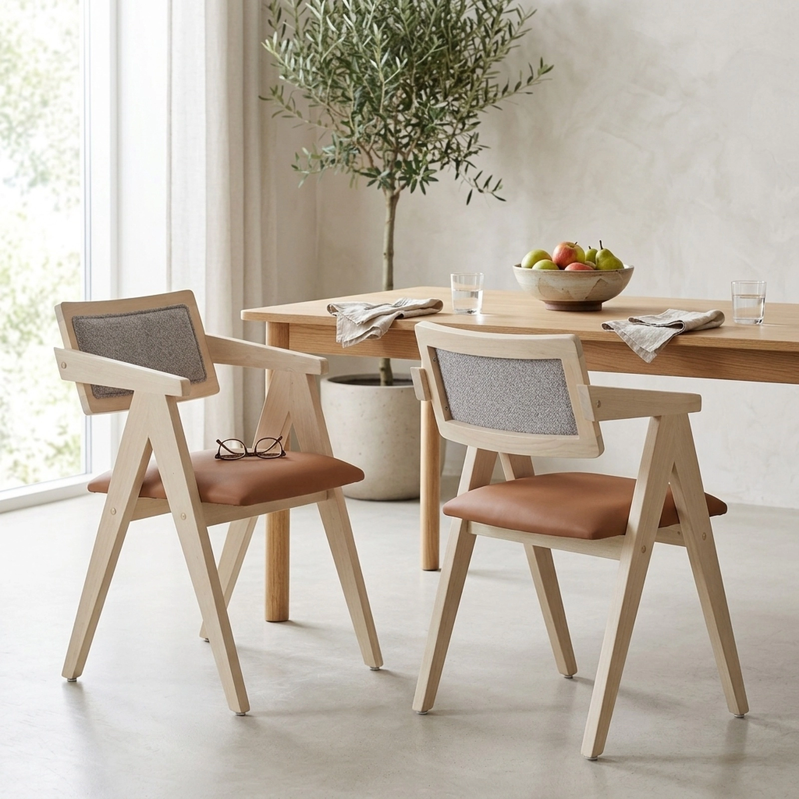 SUGIFT Mid-Century Accent Chairs, Set of 2, Beige Sherpa and Leathaire Armchairs