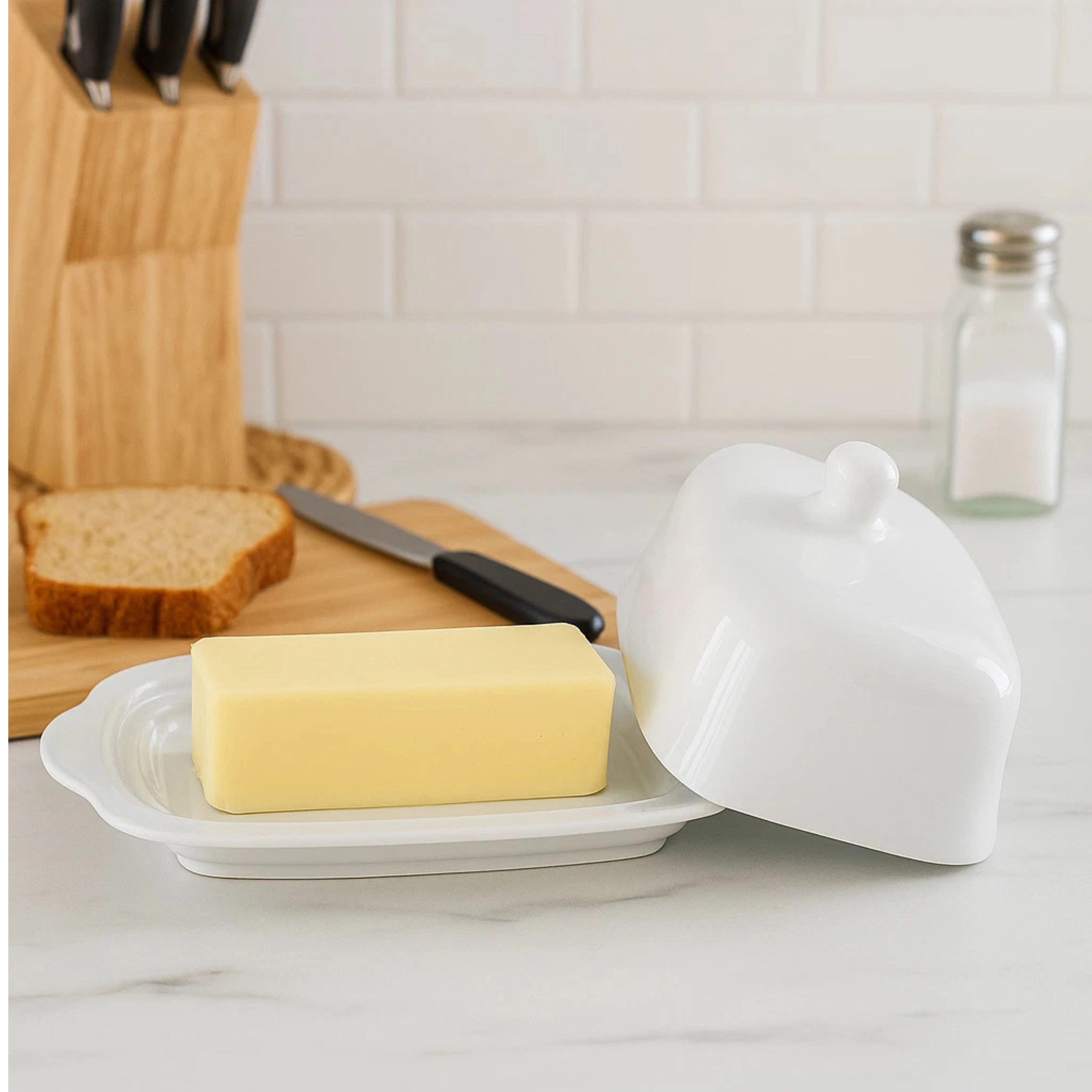 Home Collection White Plastic Butter Dish with Lid