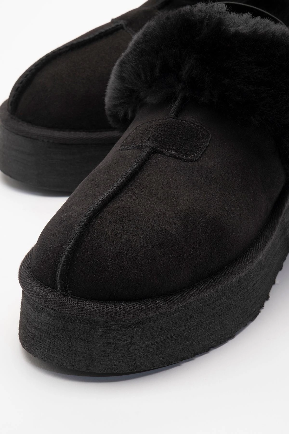 Forever & Always Womens Olessa Leather Fur Slipper