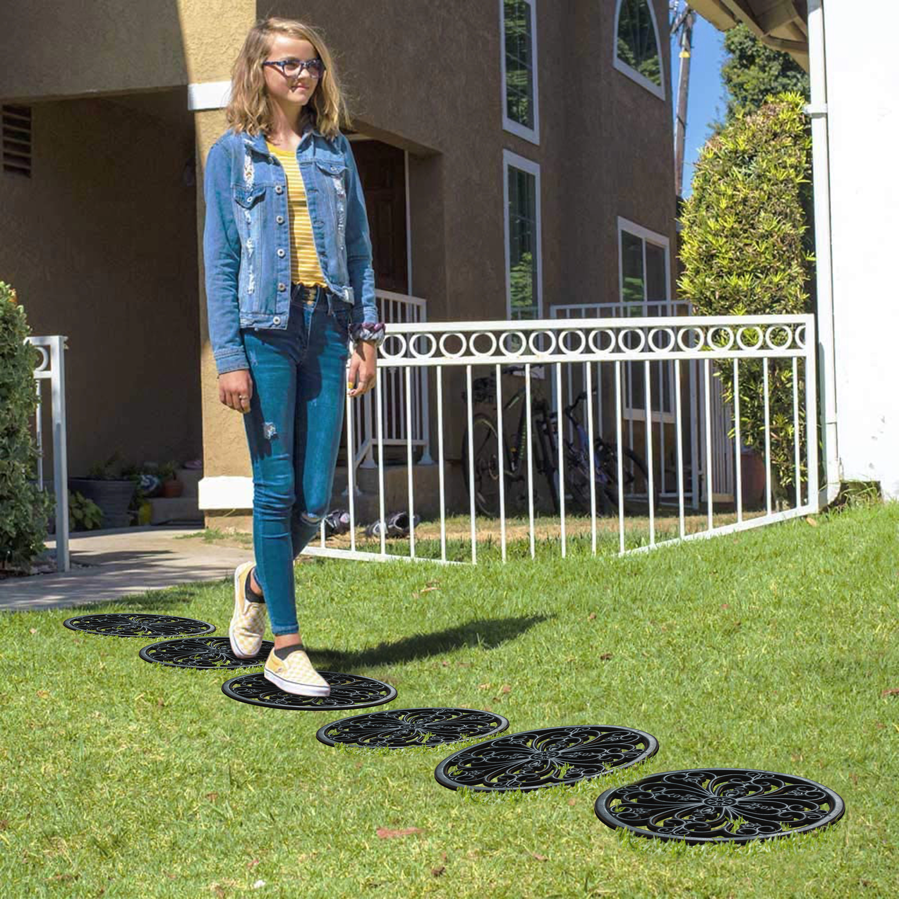 A1 Home Collections Classic Paisley Black Rubber Garden Stepping Stone Mats Set of 4, 12 x 12 In