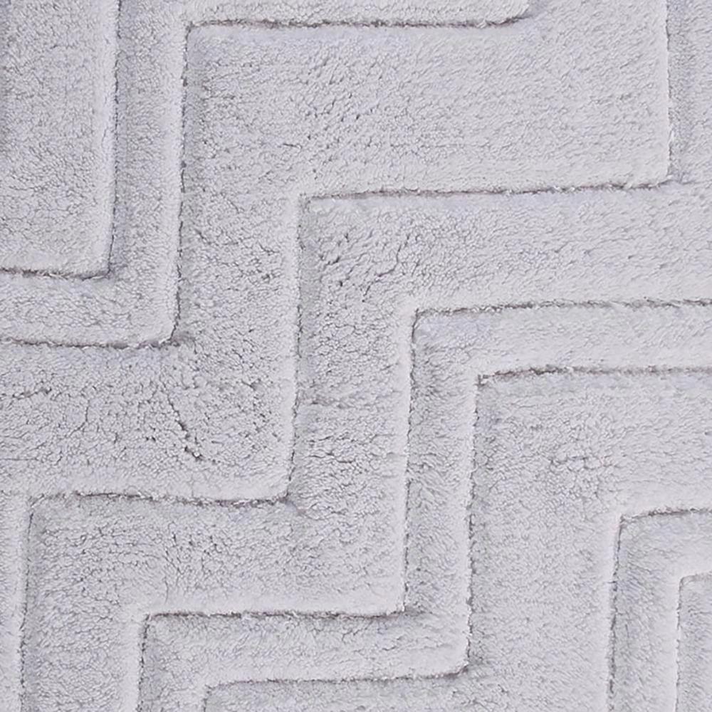 Zig Zag Pattern Cotton Non Skid Back Bath Rug by Castle Hill London