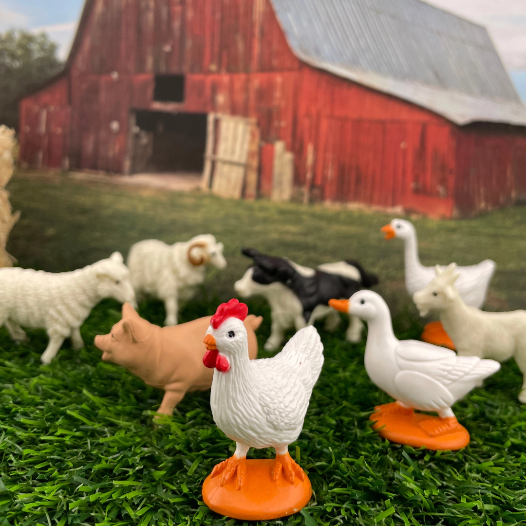Safari Ltd. - Farm TOOB - contains 12 Mini Figurines