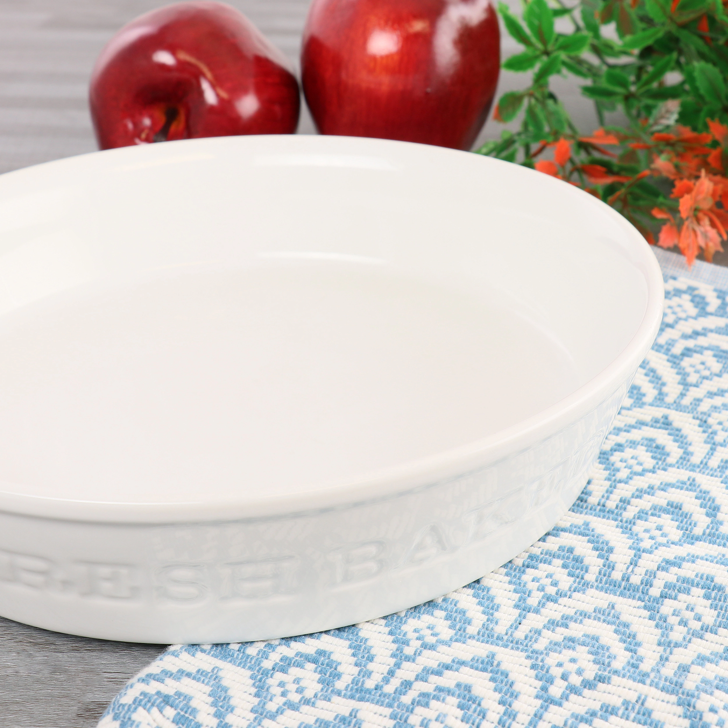 Our Table Simply White 9.5 Inch Round Porcelain Fresh Baked Pie Plate