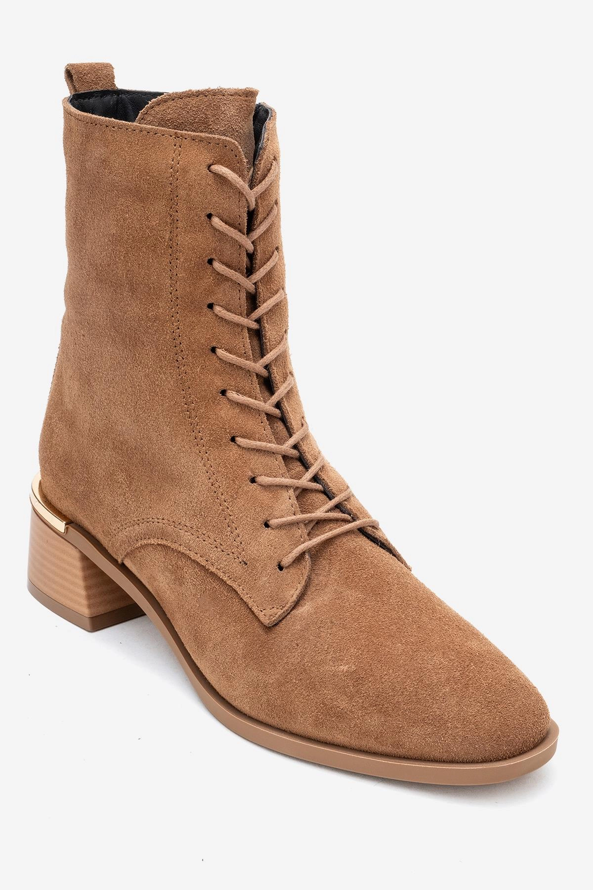 Forever & Always Womens Avia Leather Block Heel Boot