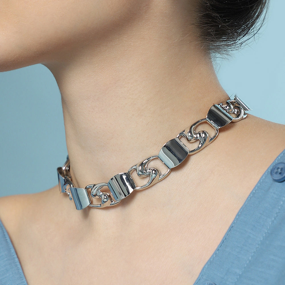 SOHI Women's The Swirlblock-Link Chain Necklace - Metallic Silver
