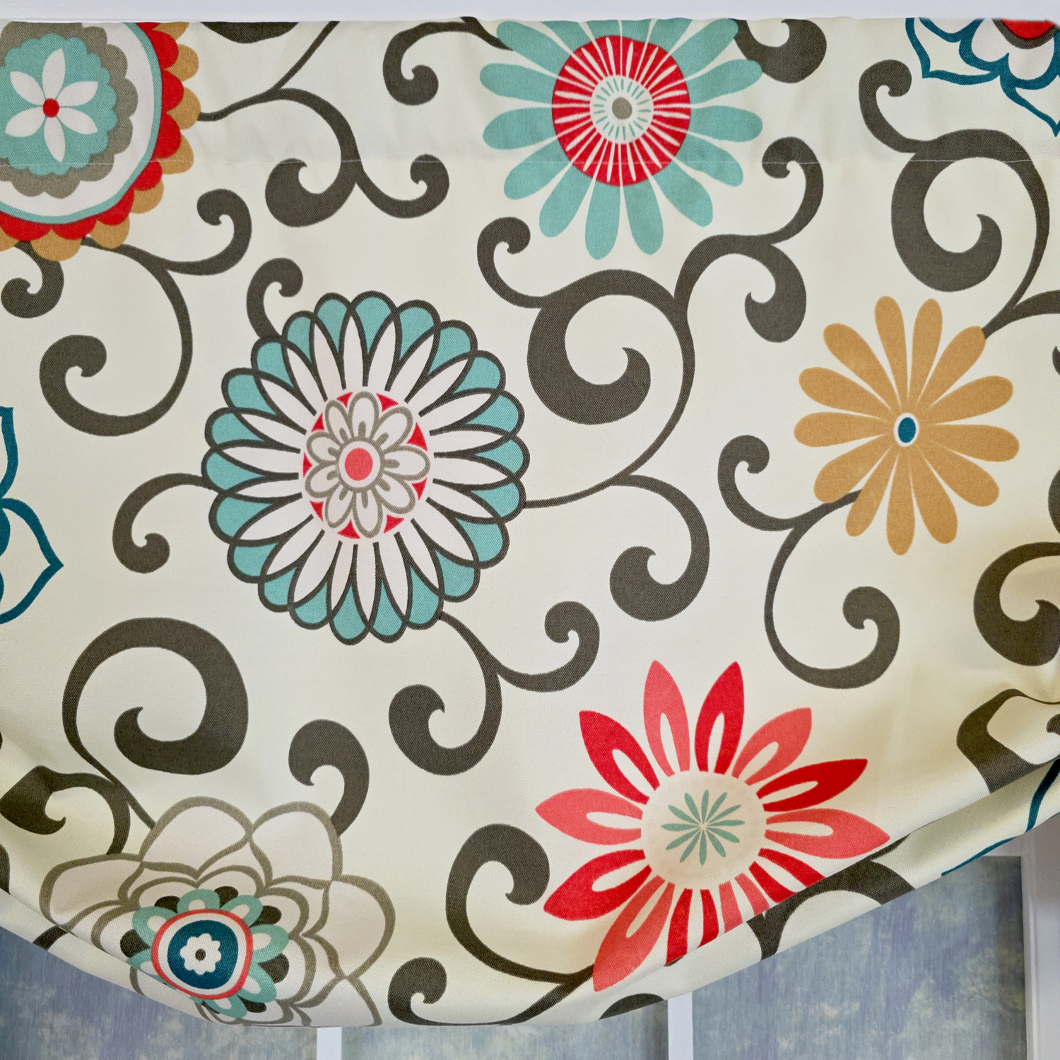RLF Home 100% Cotton Monterrey Tie-Up  Fully lined Windows Rod Pocket Valance 50" x 23"  Cream