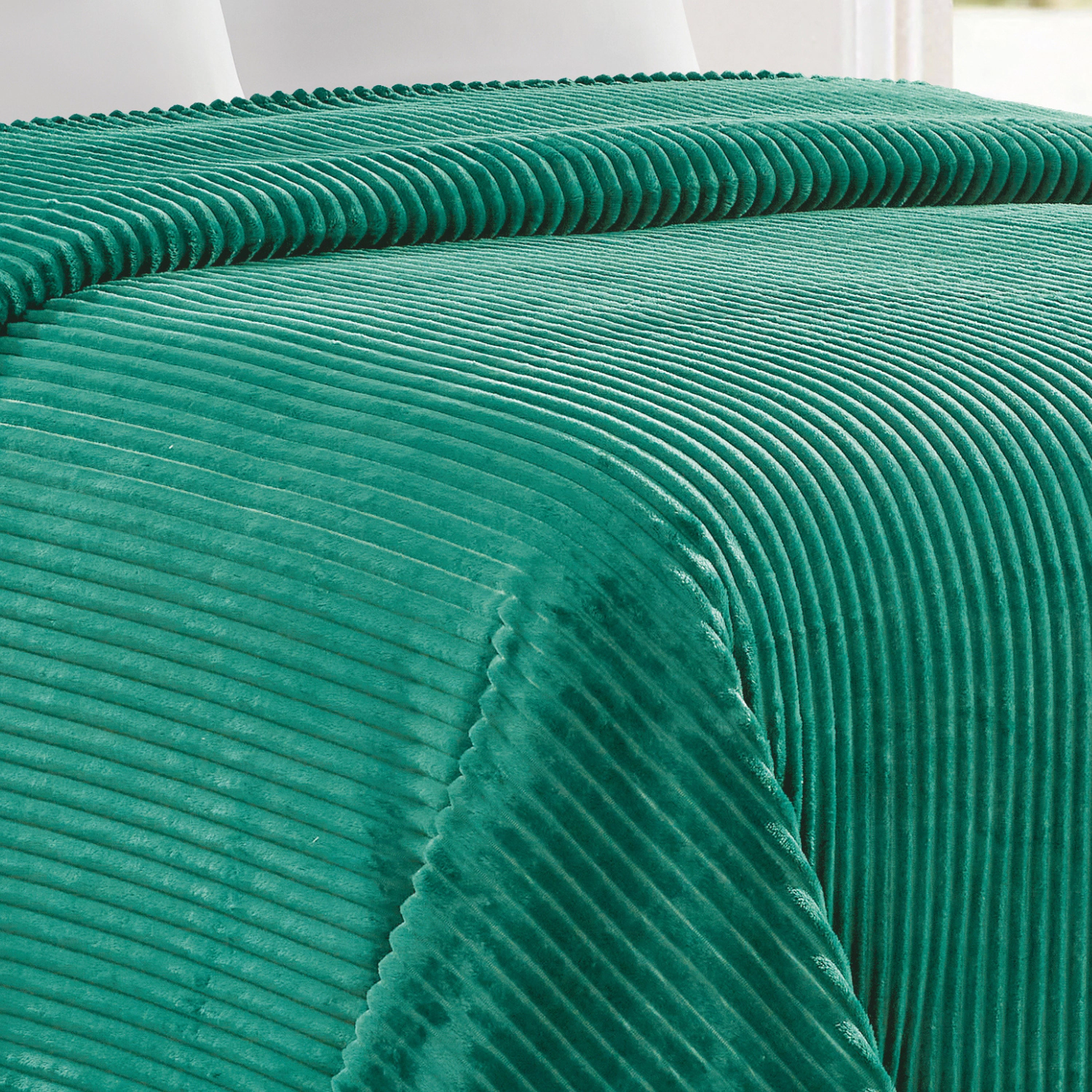 Plazatex Striata Lined Oversized All Season 100% Polyester Blanket King 108" x 90" Teal