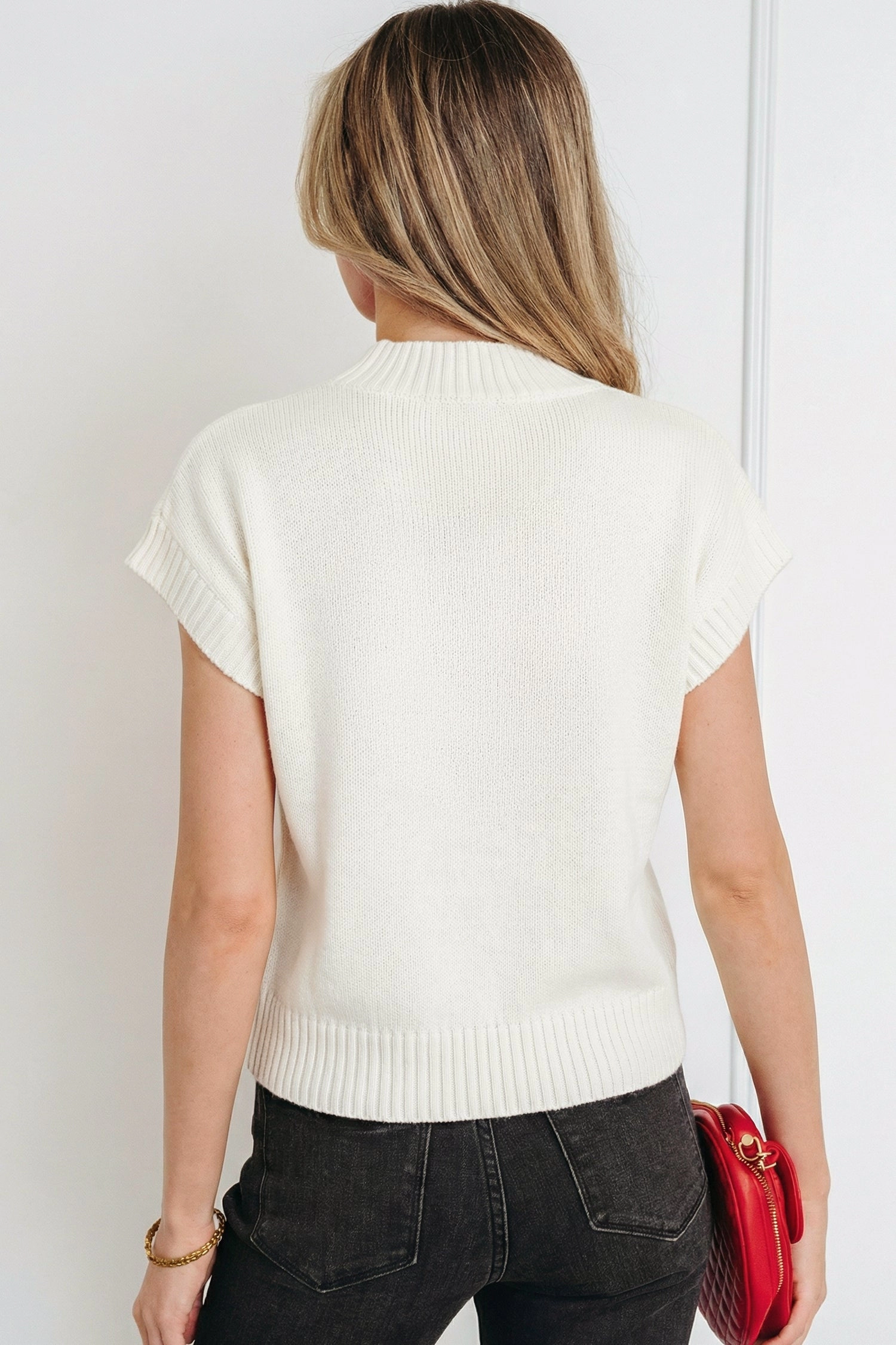 19092 Adele Cropped Short Sleeve Heart Graphic Sweater