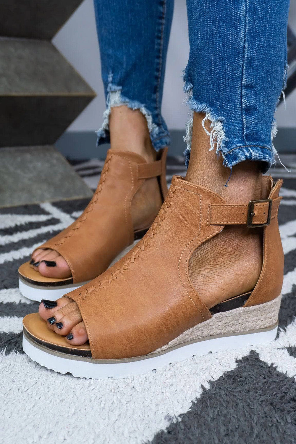 Threaded Pear Women's Ashley Buckle Strap Platform Sandals