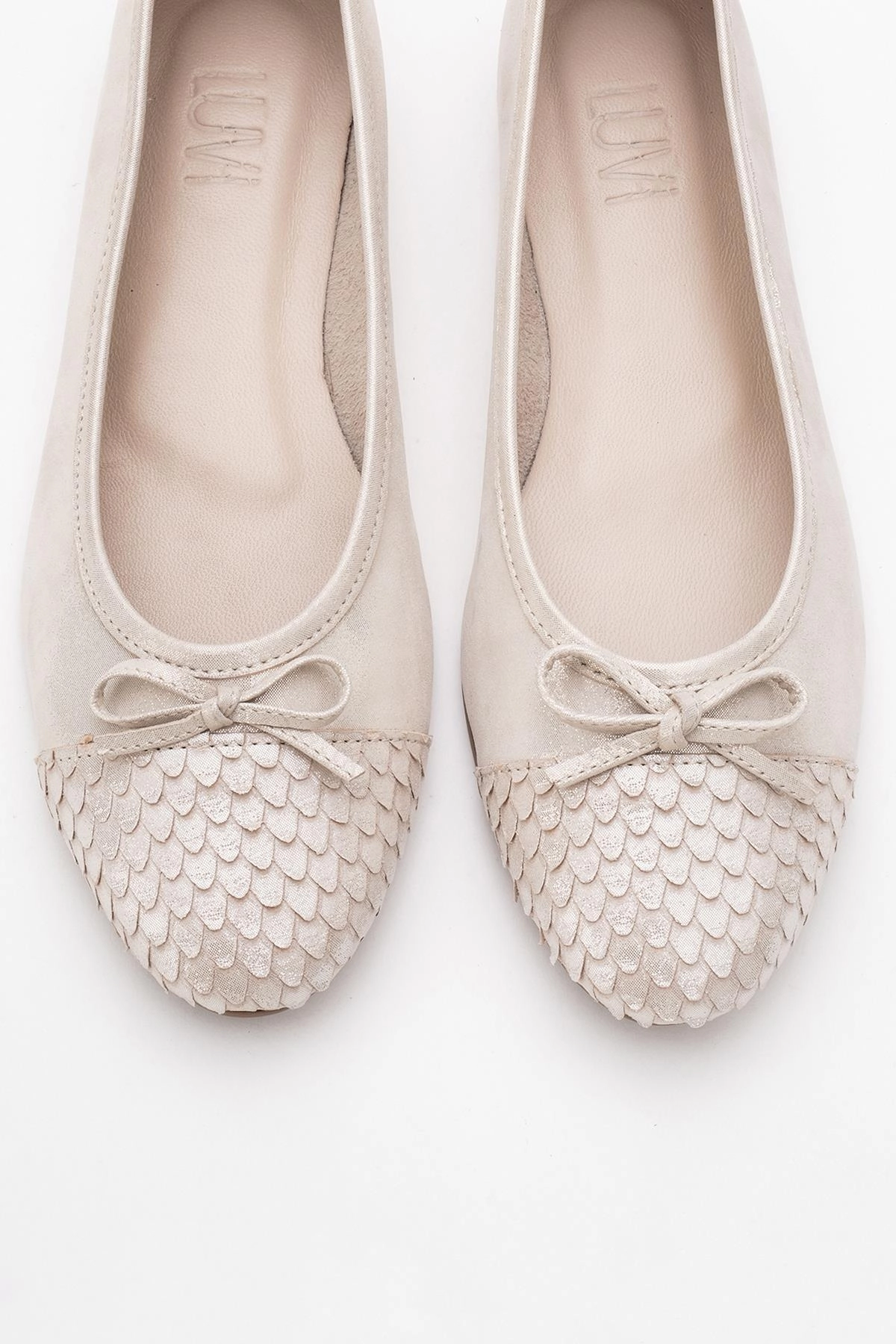 Forever & Always Womens Copos Leather Bow Cap Toe Ballet Flats
