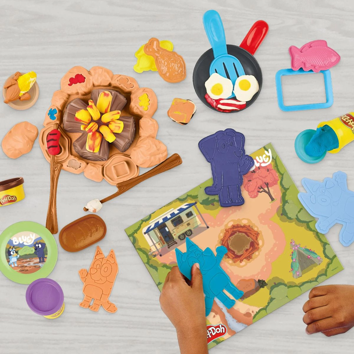 Play-Doh Bluey Goes Camping Playset