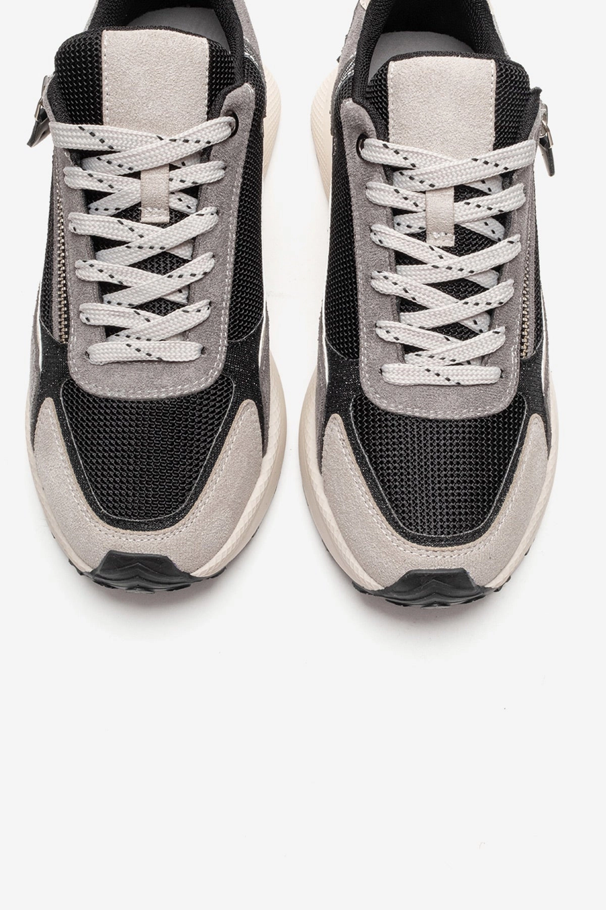 Prologue Shoes Womens Rocca Zip Sneaker