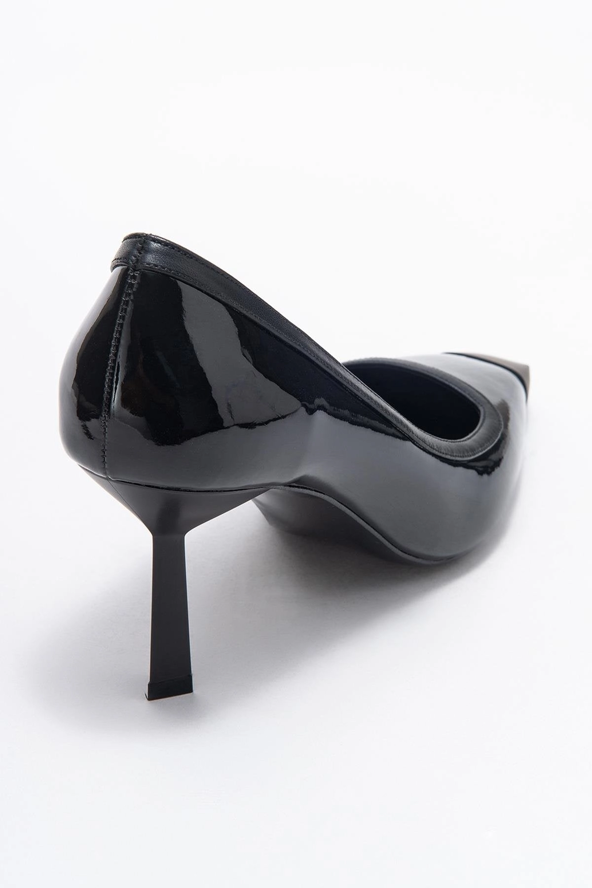 Prologue Shoes Womens Rona Pointed Toe Pump