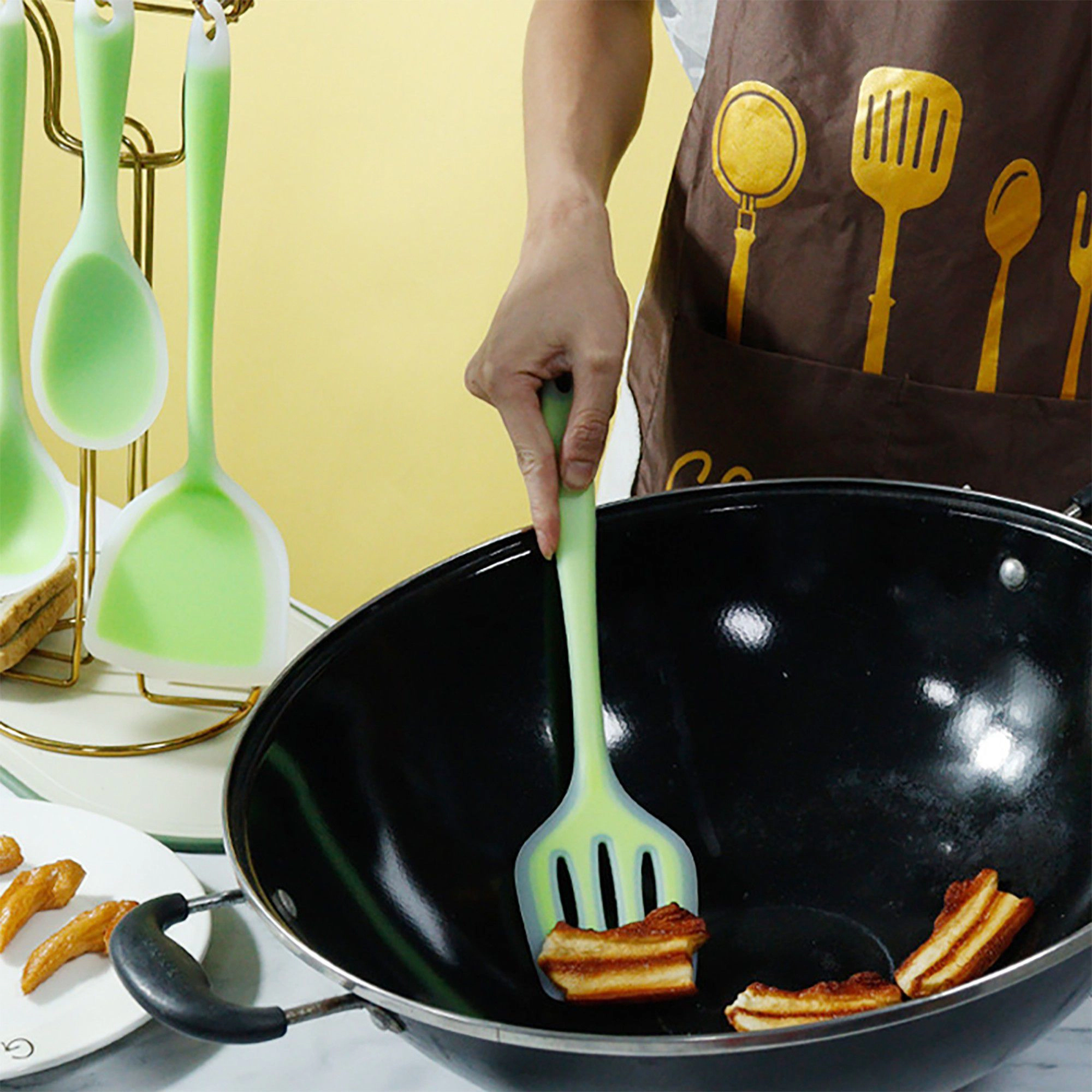 Alilang Women 5-Piece Silicone Kitchen Utensil Set with Spoon, Spatula and Strainer