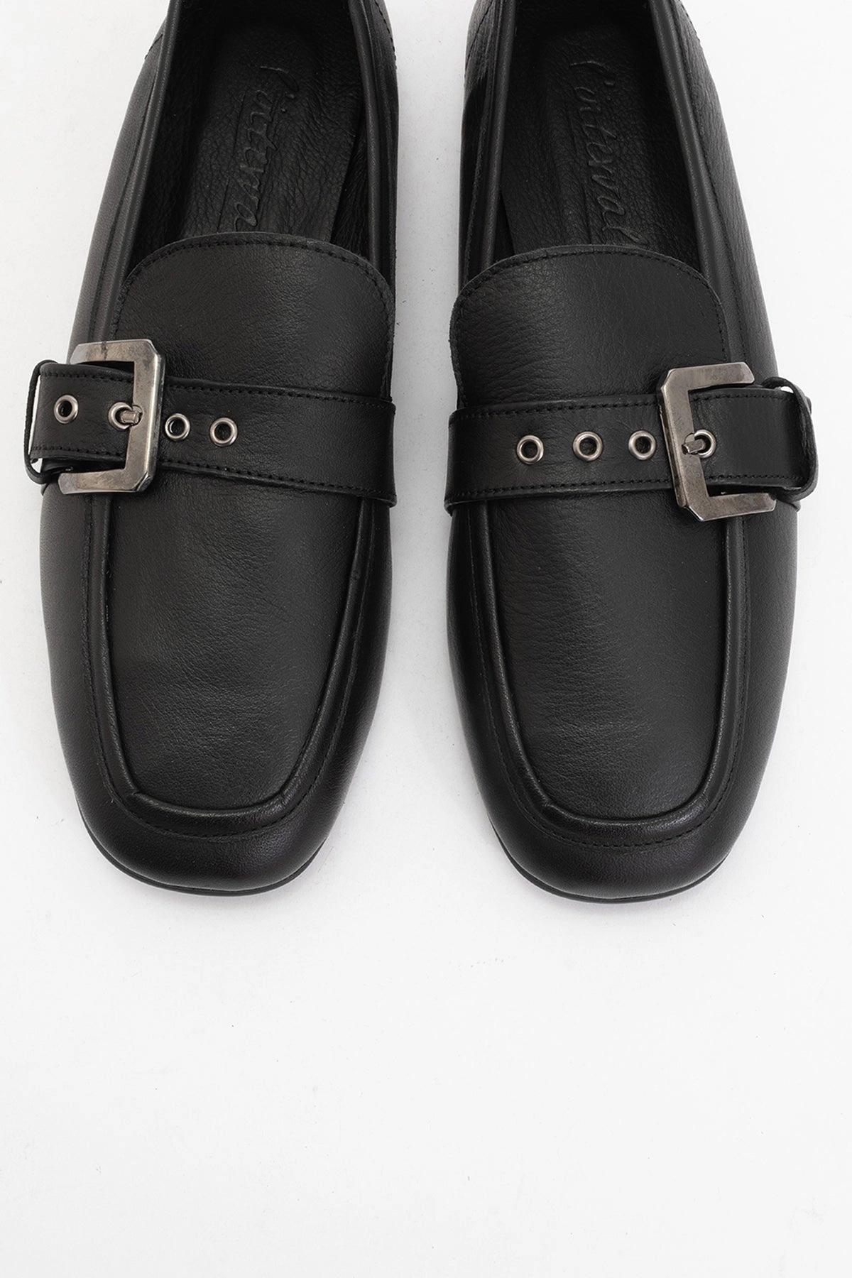 Forever & Always Womens Jade Leather Flat Loafers