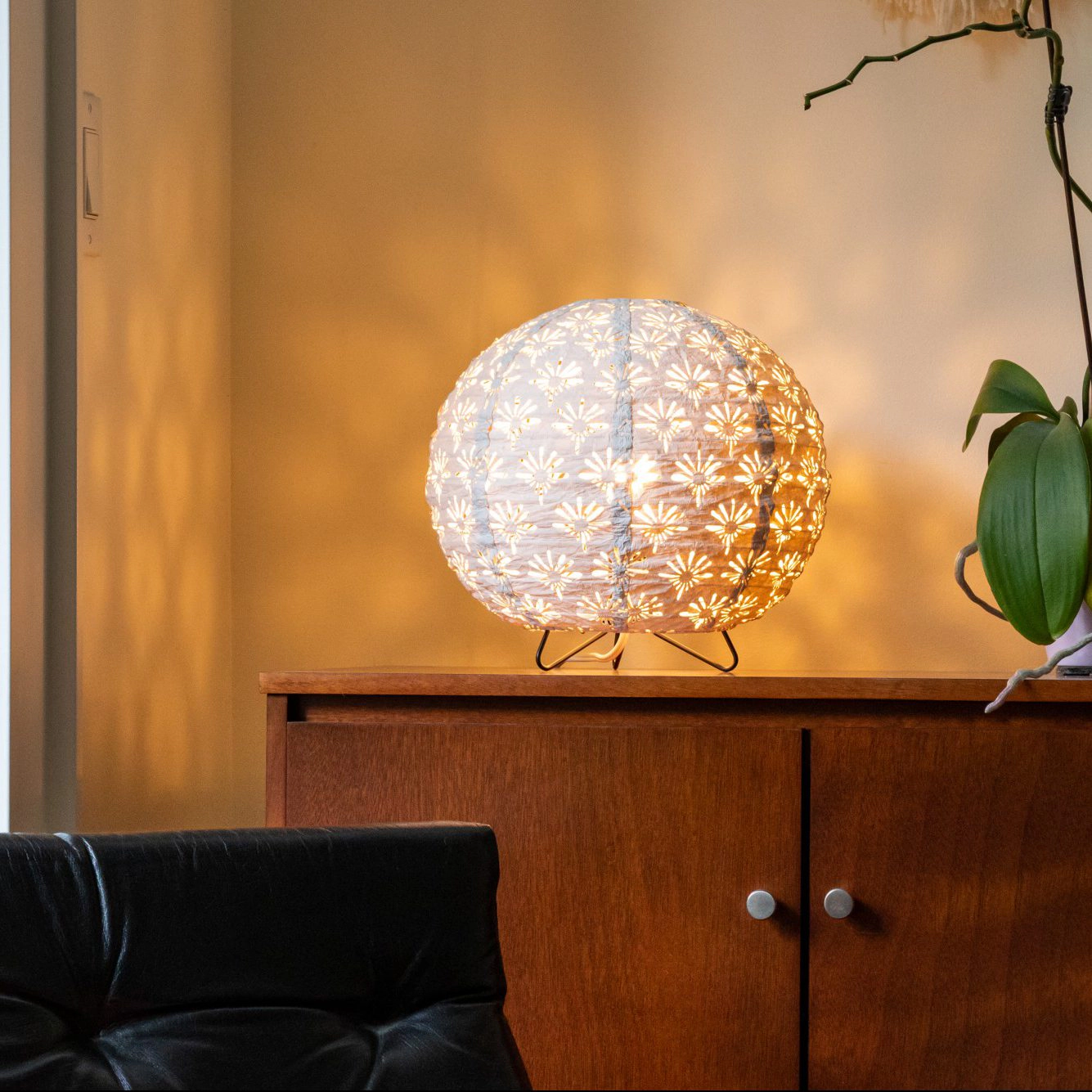 Allsop Home & Garden Soji Stella Solace Globe Deco Table Lamp