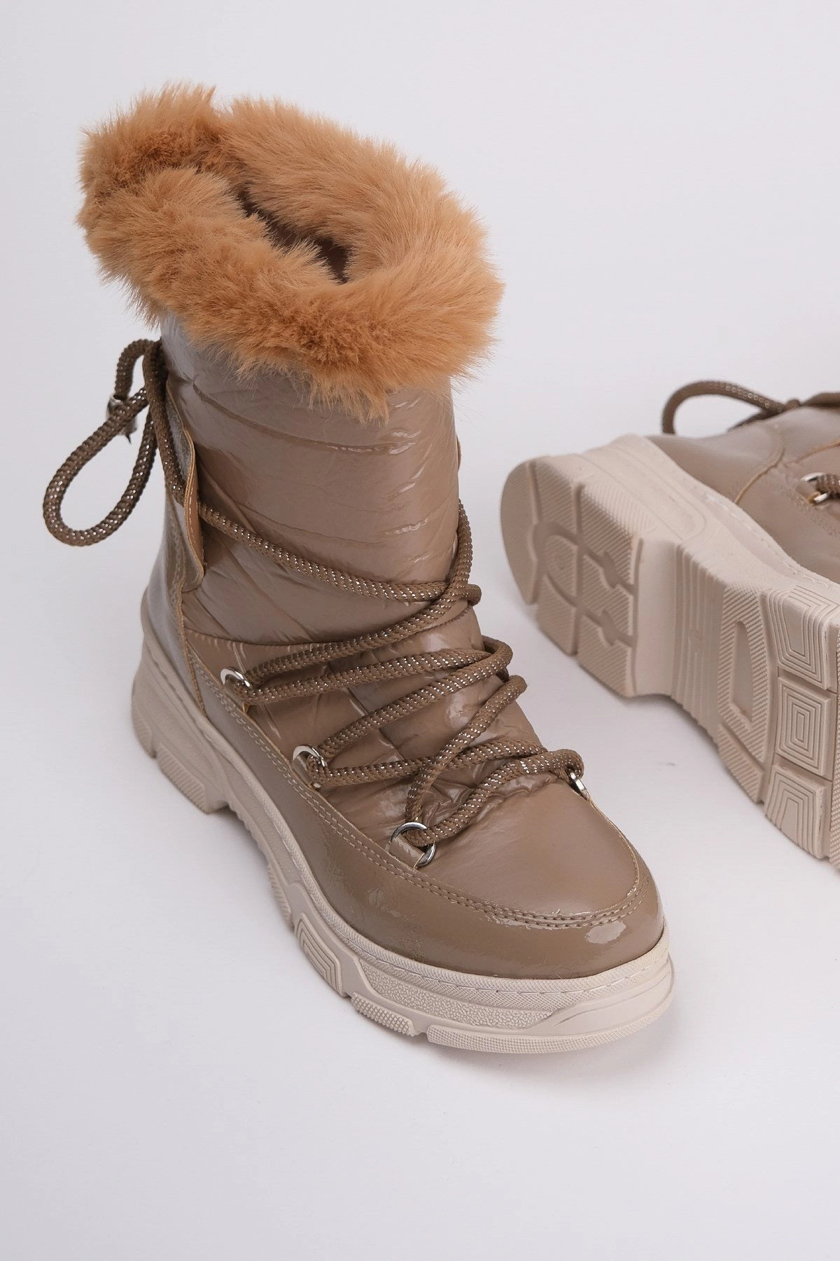 Prologue Shoes Womens Rosie Fur Lined Boot