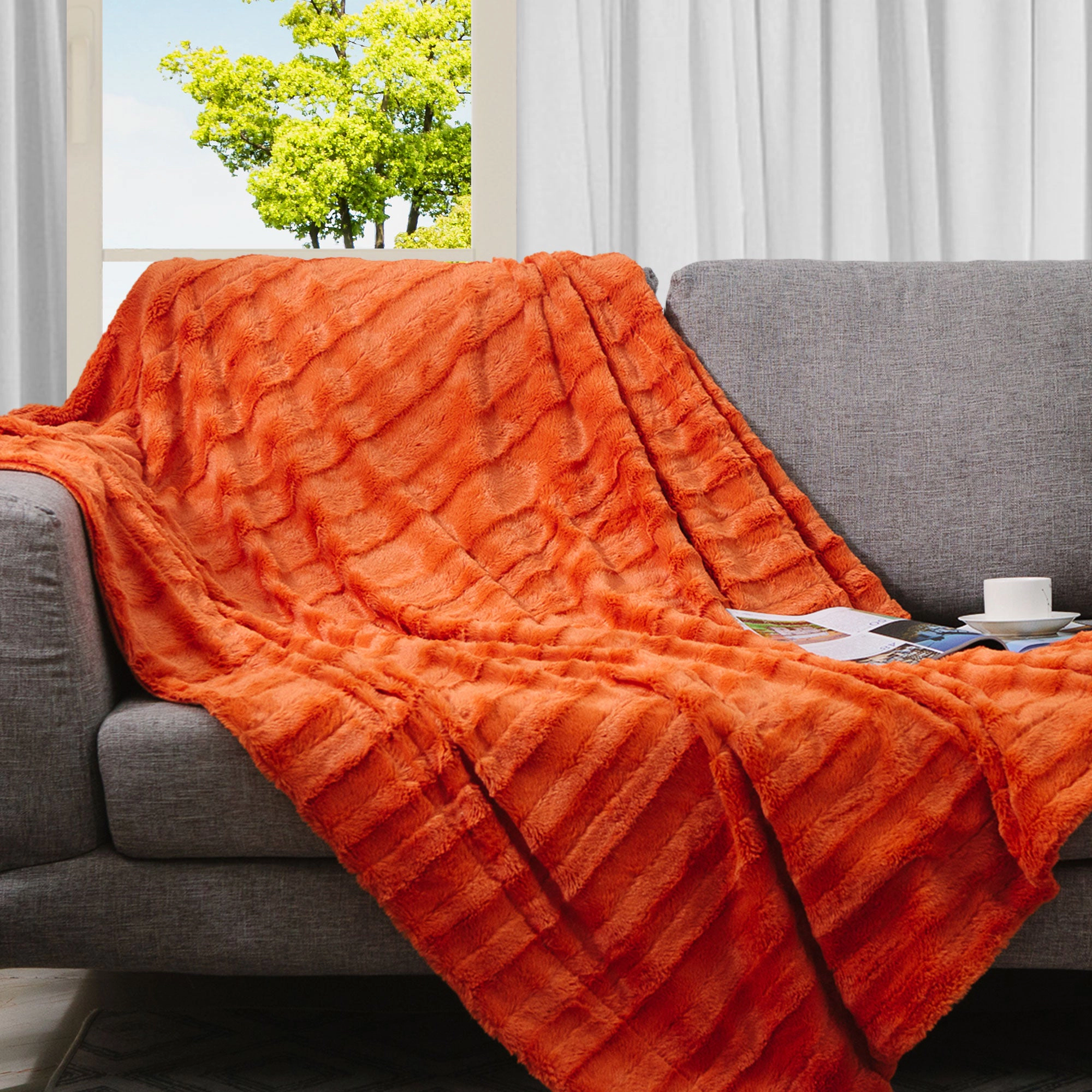 Cheer Collection 88 x 108-Inch Ultra Soft Reversible Faux Fur and Microplush Blanket for Couch Bed