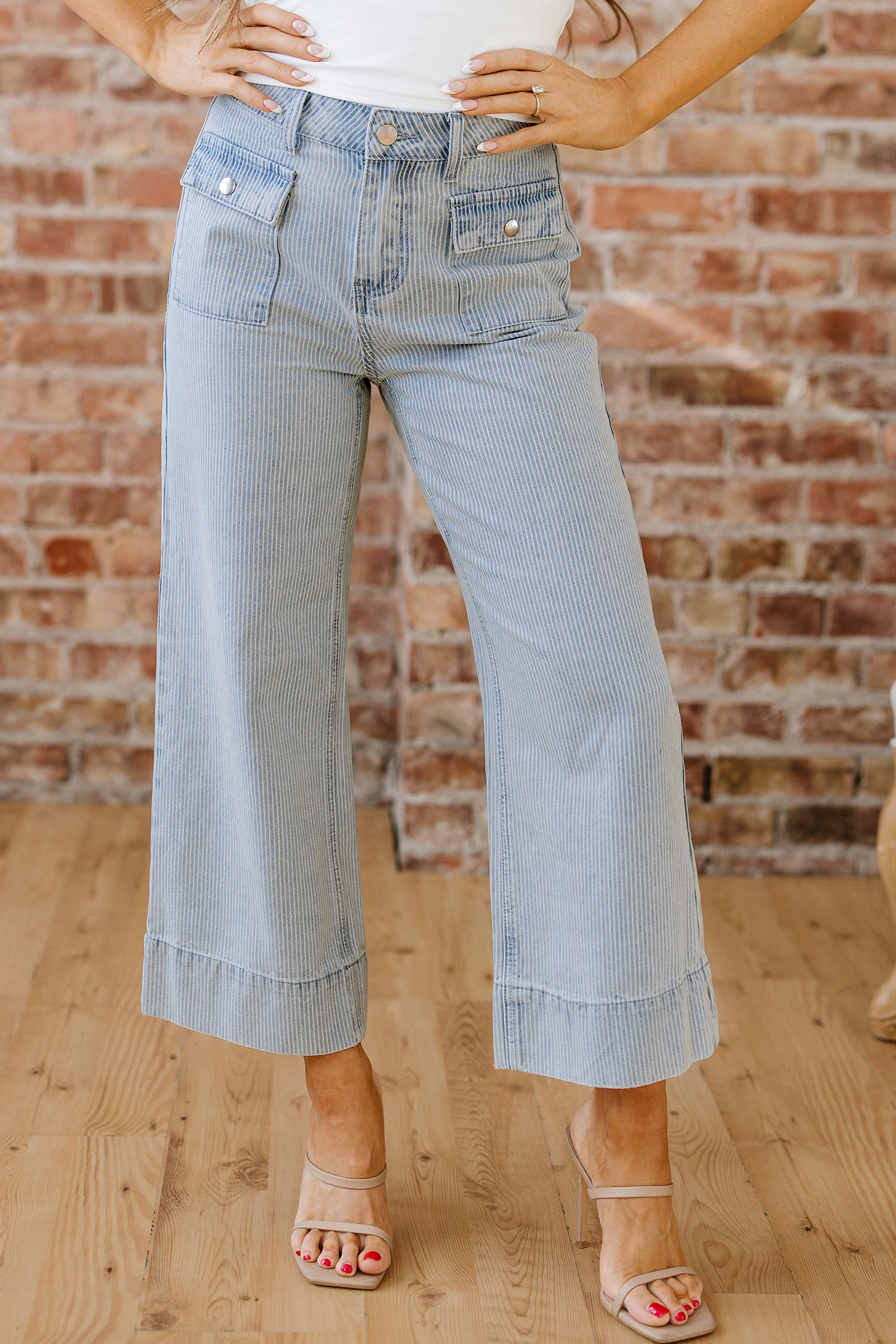 Threaded Pear Women's Eve Hem Wide Leg Jeans
