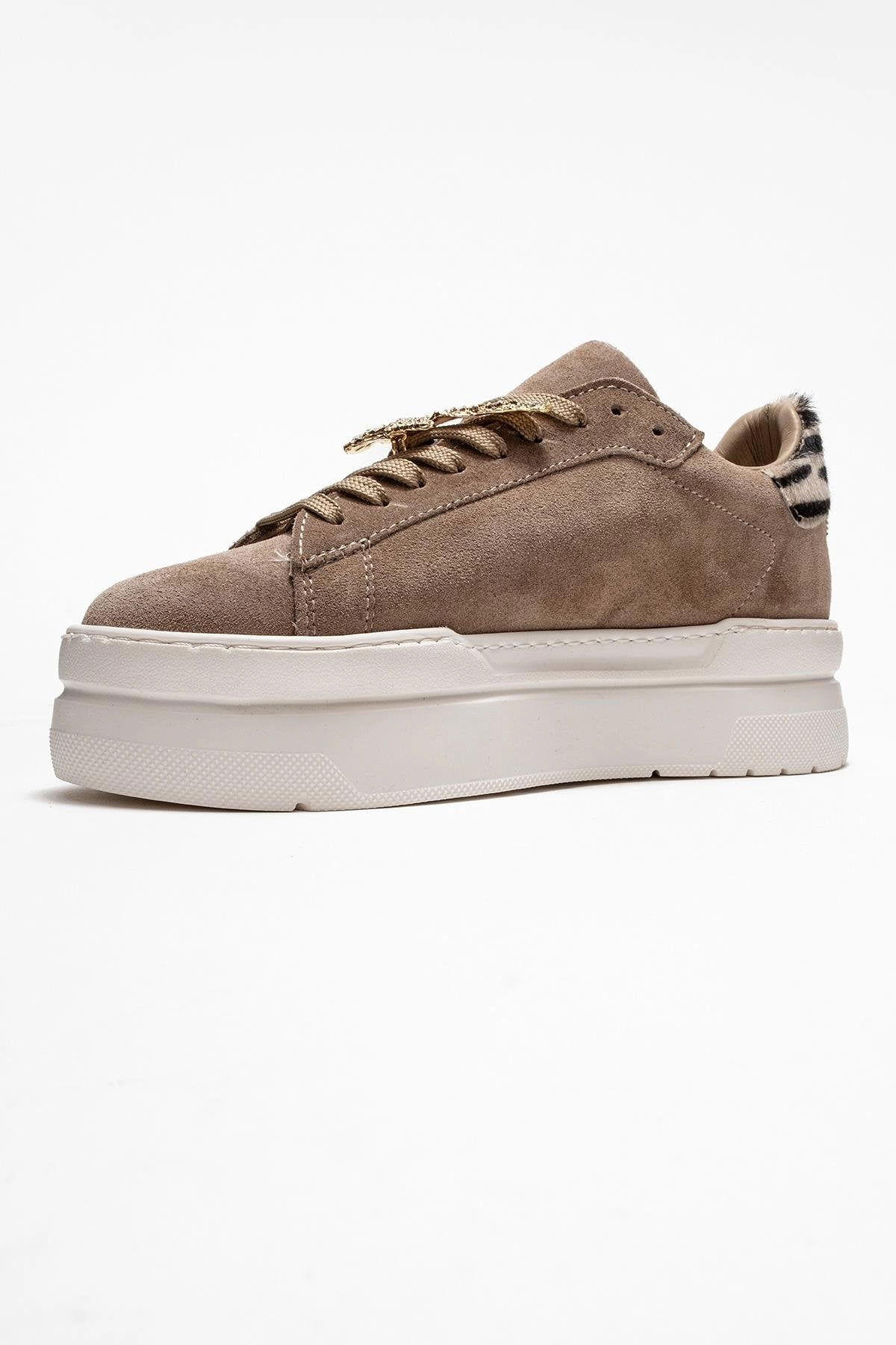 Forever & Always Womens Anda Leather Buckled Sneakers