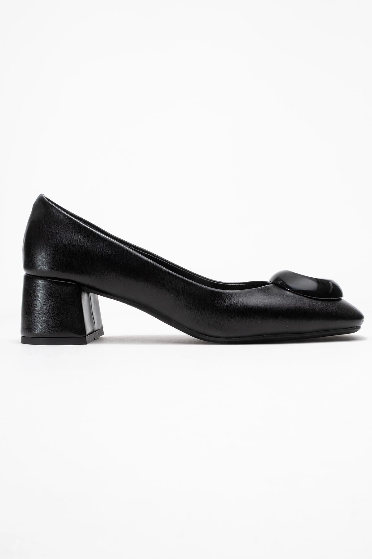 Prologue Shoes Womens Mila Buckle Square Toe Block Heel Pump
