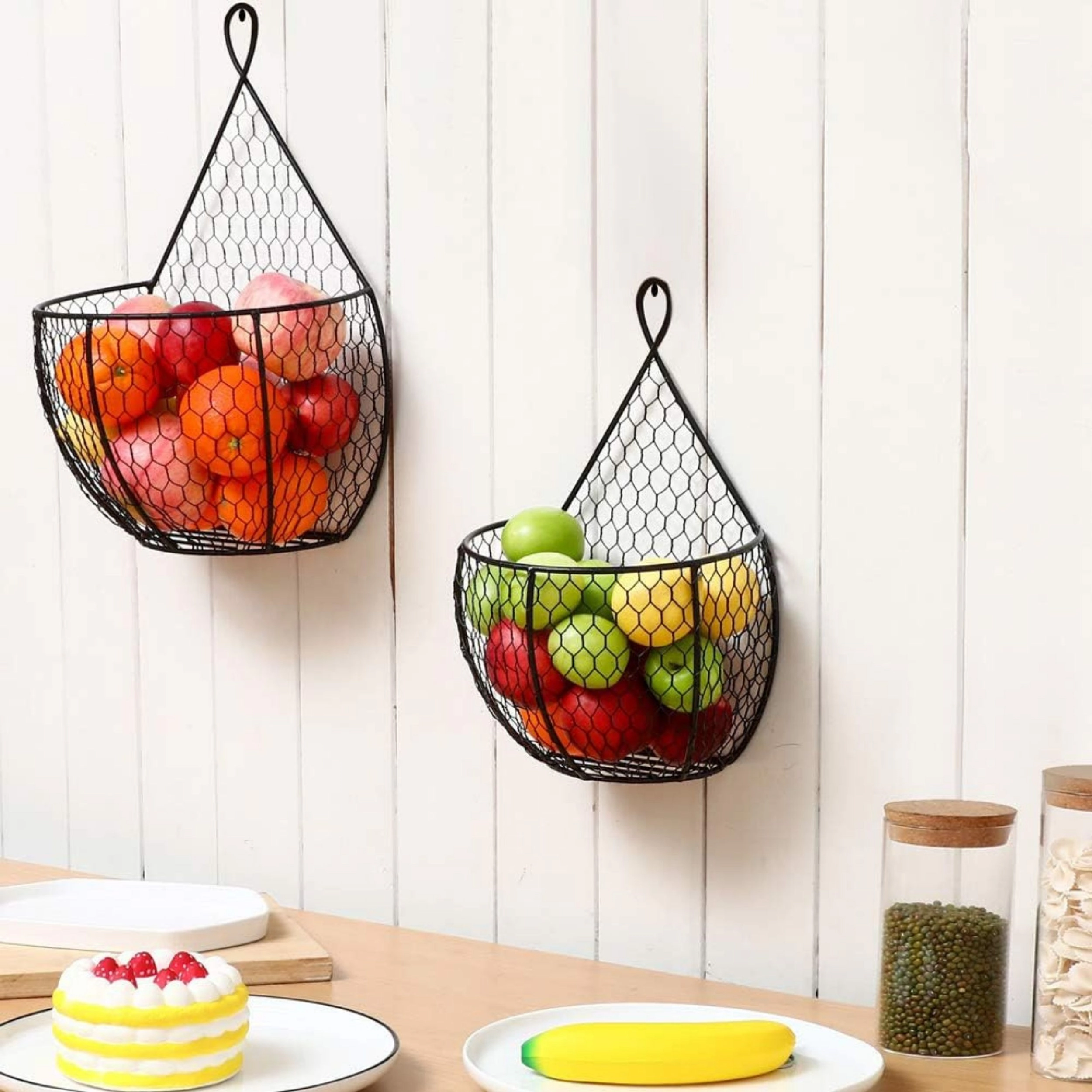 Stock Preferred Wall Mounted Fruit and Vegetable Storage Basket