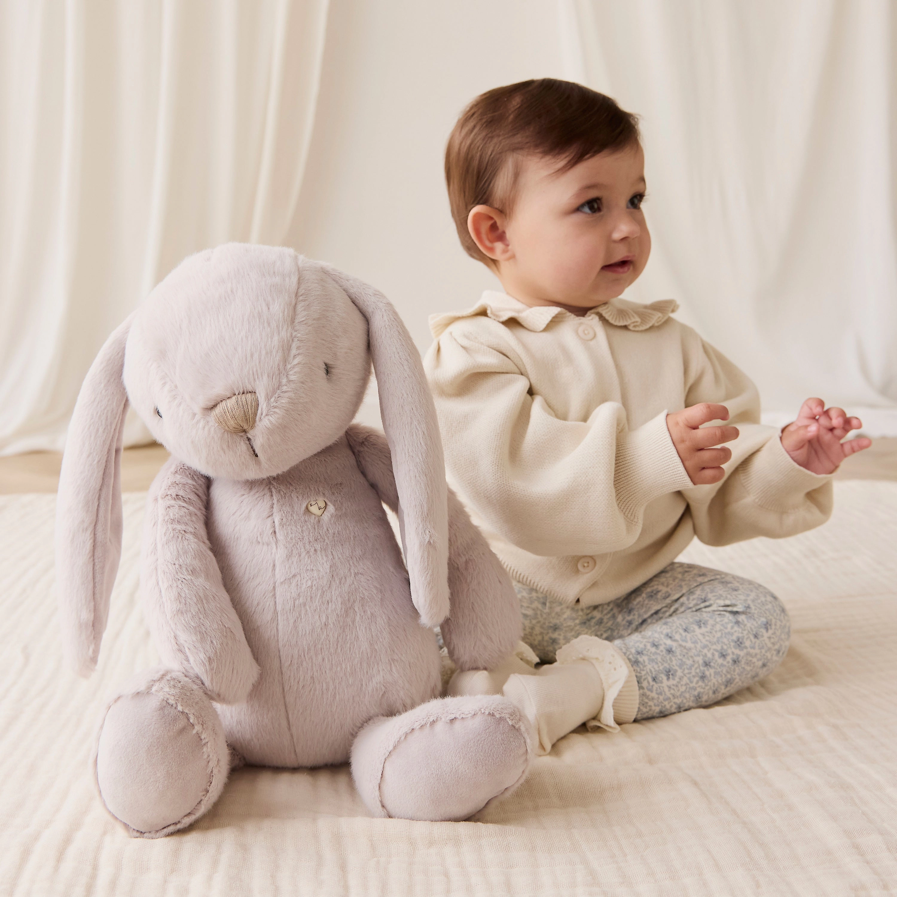 Snuggle Bunnies Penelope the Bunny Large
