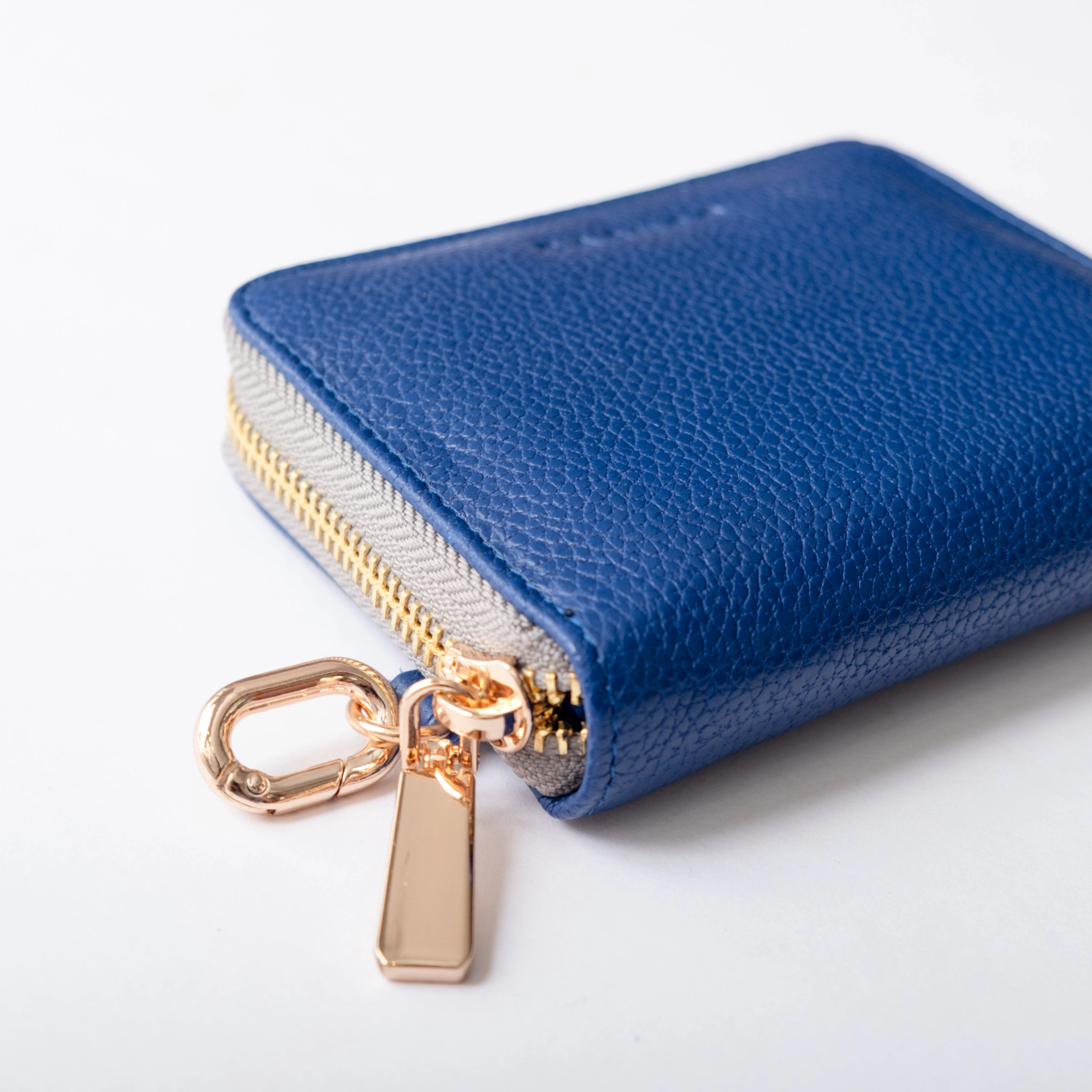 Zipper Wallet with Detachable Key Ring