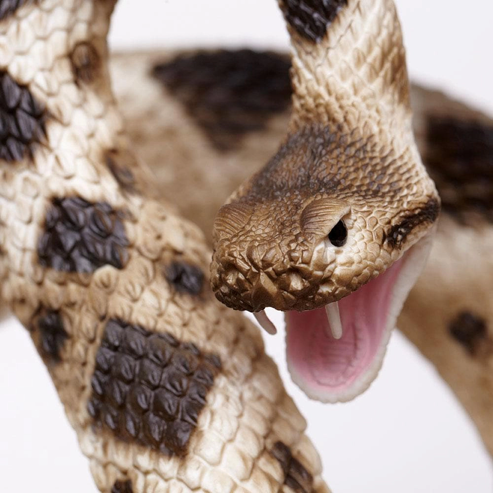 Safari Ltd. - Eastern Diamondback Rattlesnake Kids Toy Figure