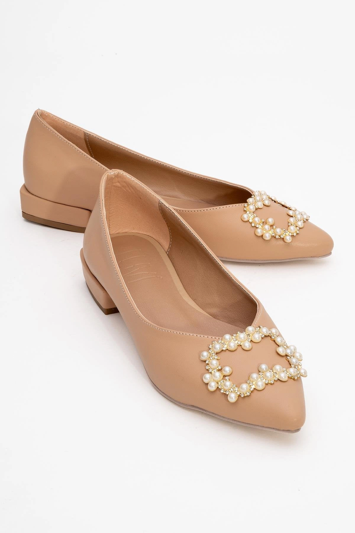 Prologue Shoes Womens Ghent Pearl Embellished Ballet Flat