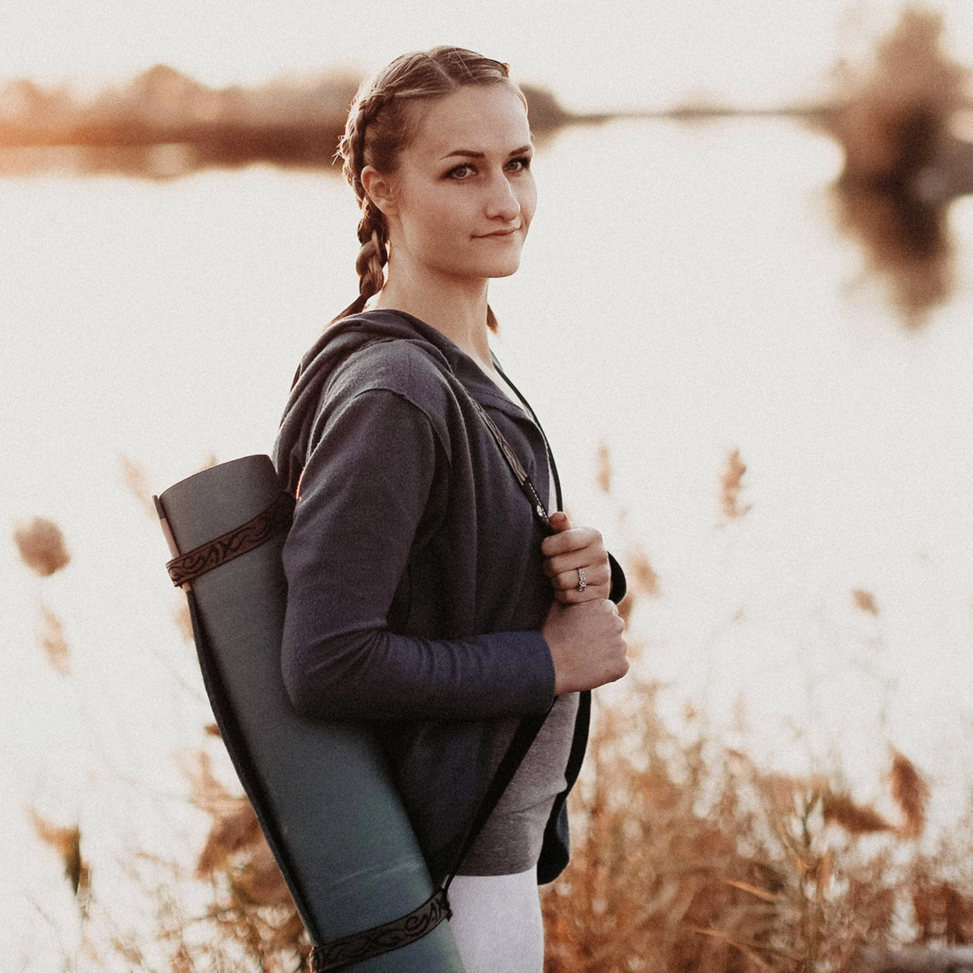 Hugger Mugger Simple Sling Yoga Mat Carrier