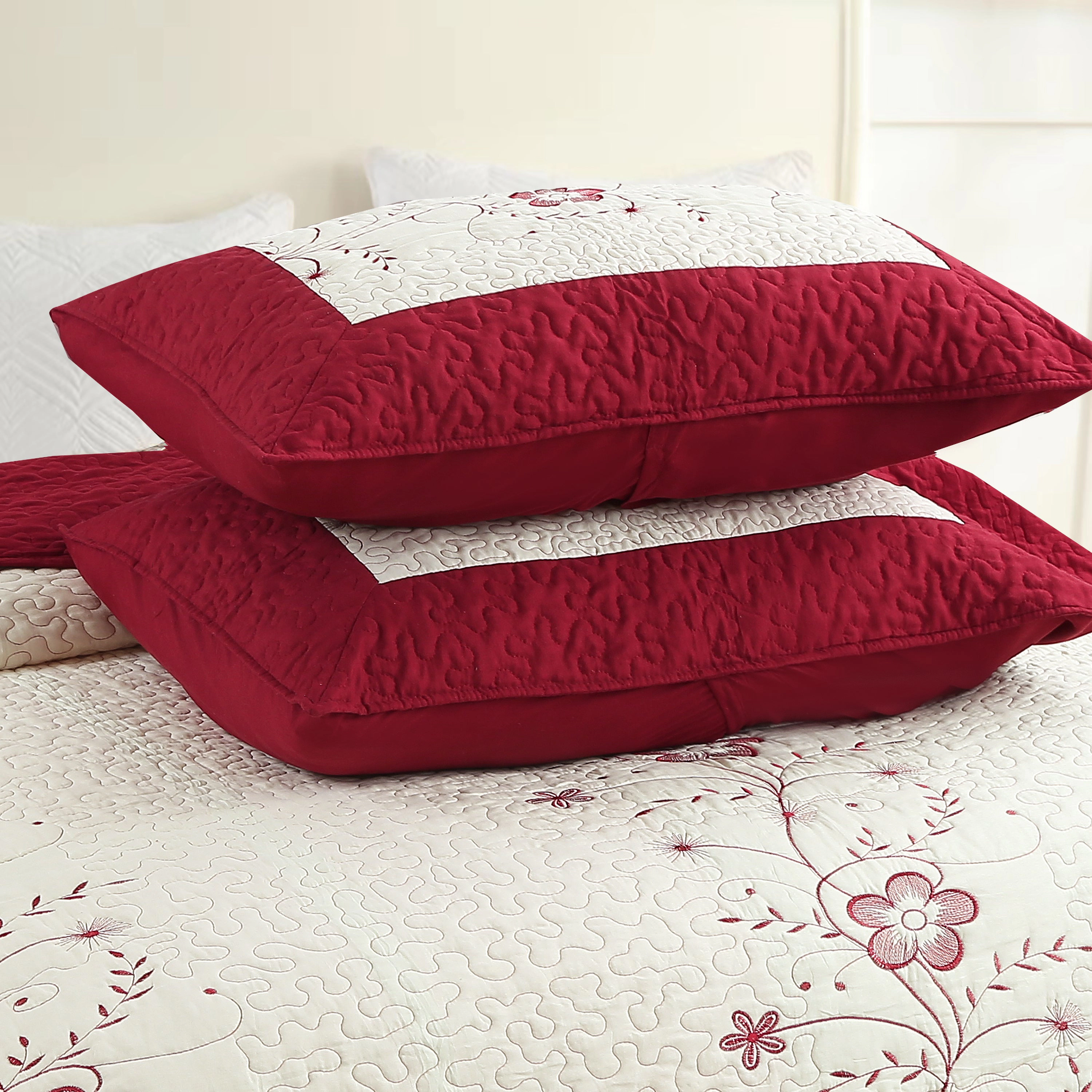 MarCielo 3 Piece Queen Embroidered Floral Quilt Bedspread Set