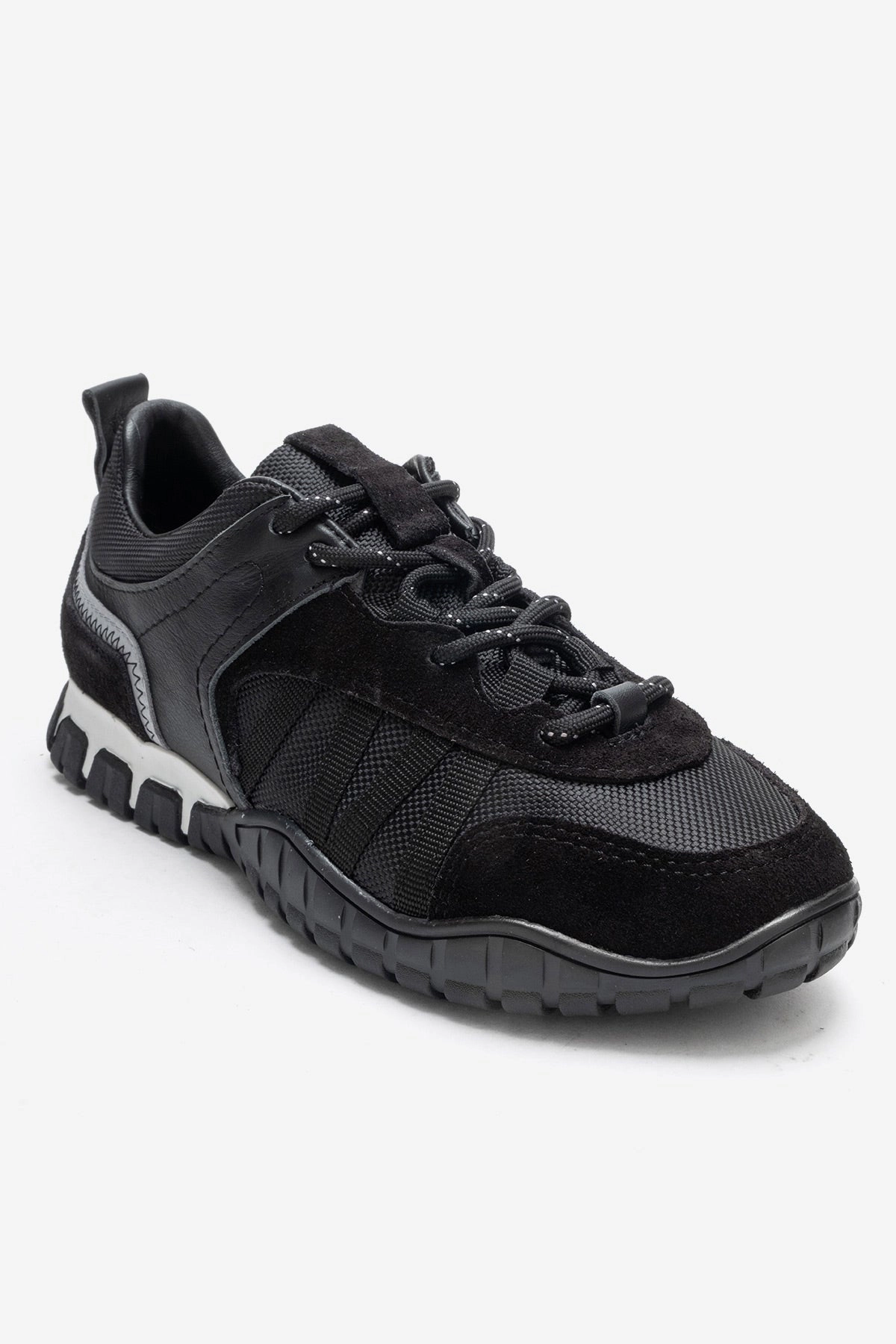 Forever & Always Womens Fiera Leather Mesh Sneaker
