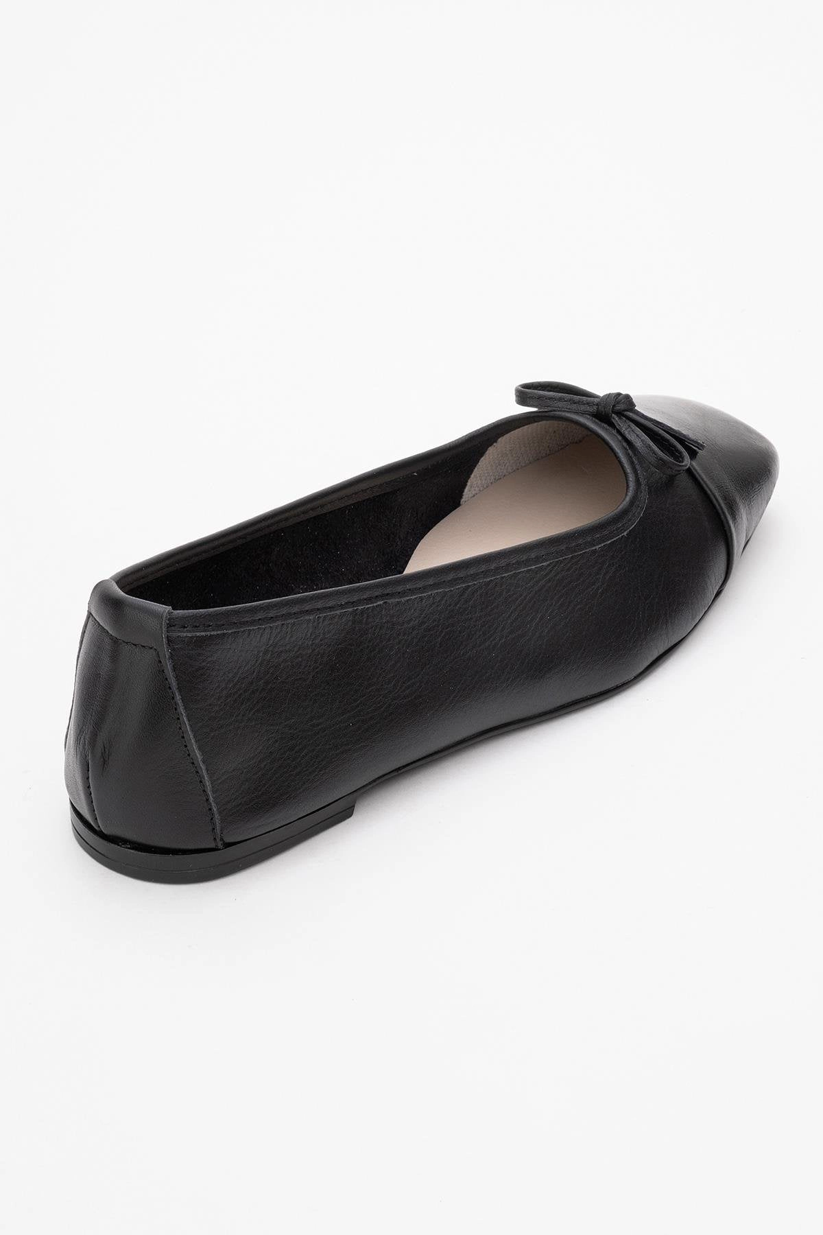 Forever & Always Womens Rony Leather Ballet Flats