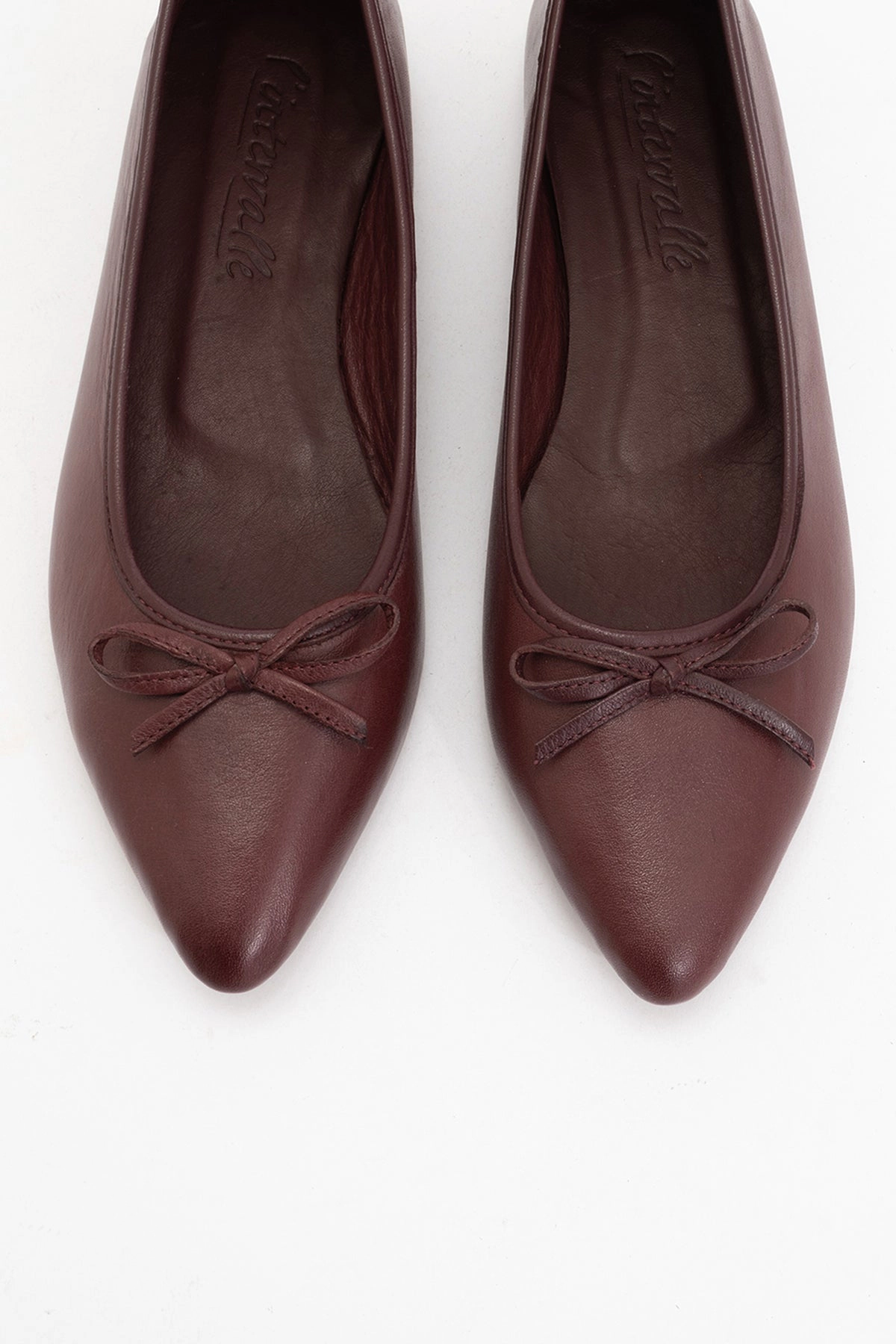 Forever & Always Womens Ruby Leather Pointed Toe Flats