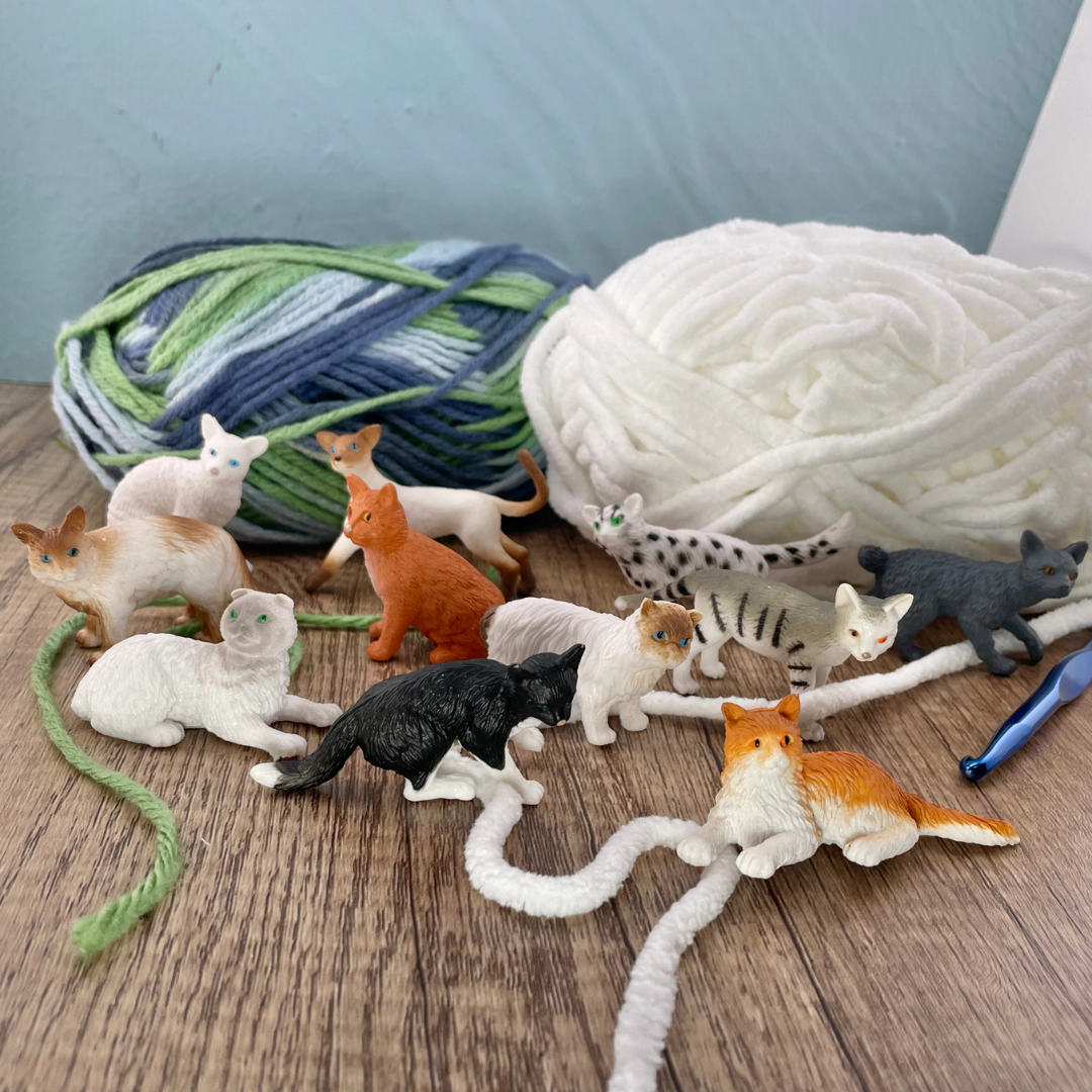 Safari Ltd. - Domestic Cats TOOB - contains 10 Mini Figurines