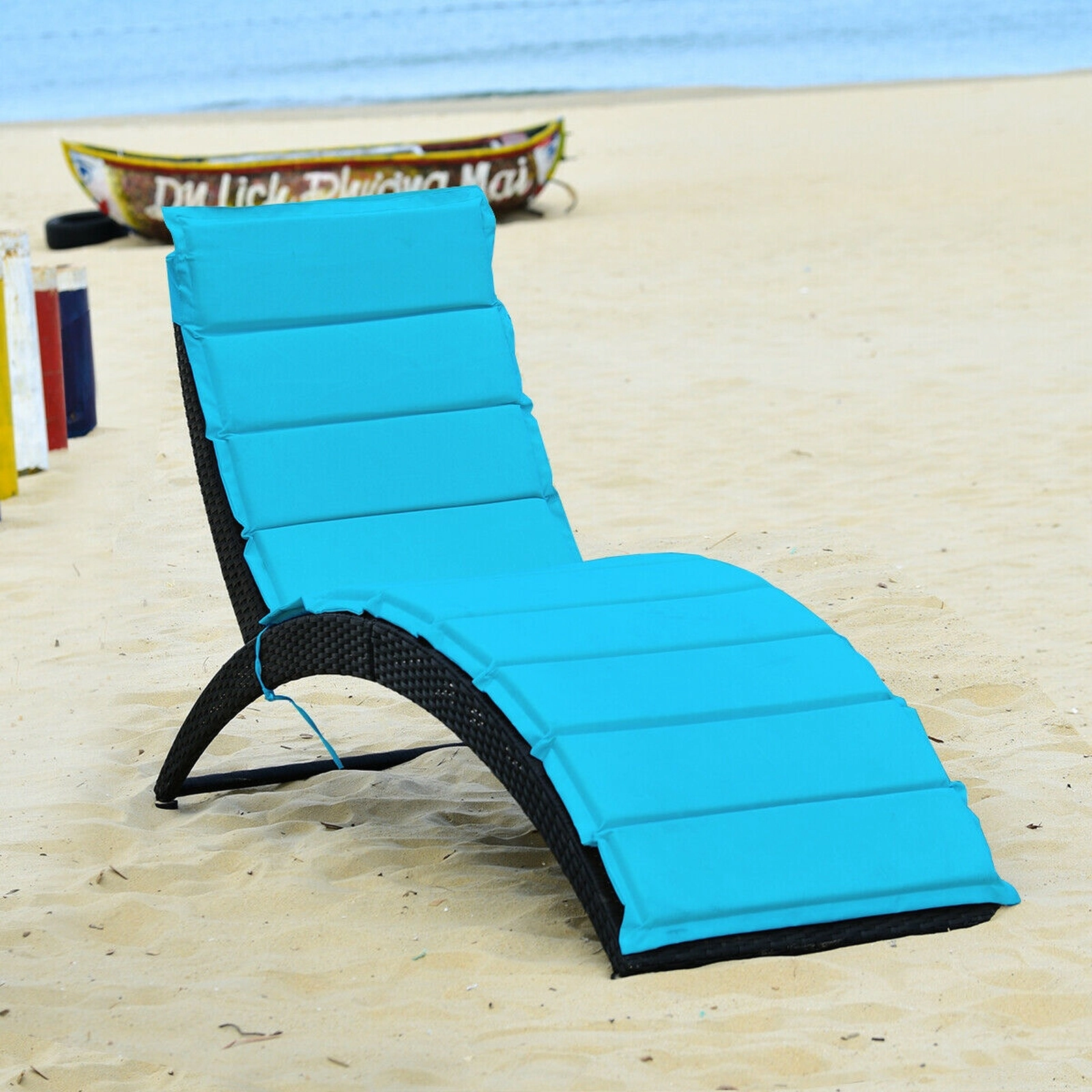 SUGIFT Folding PE Rattan Patio Portable Lounge Chair Chaise with Cushion 400-Lb Capacity 64-in Frame Turquoise