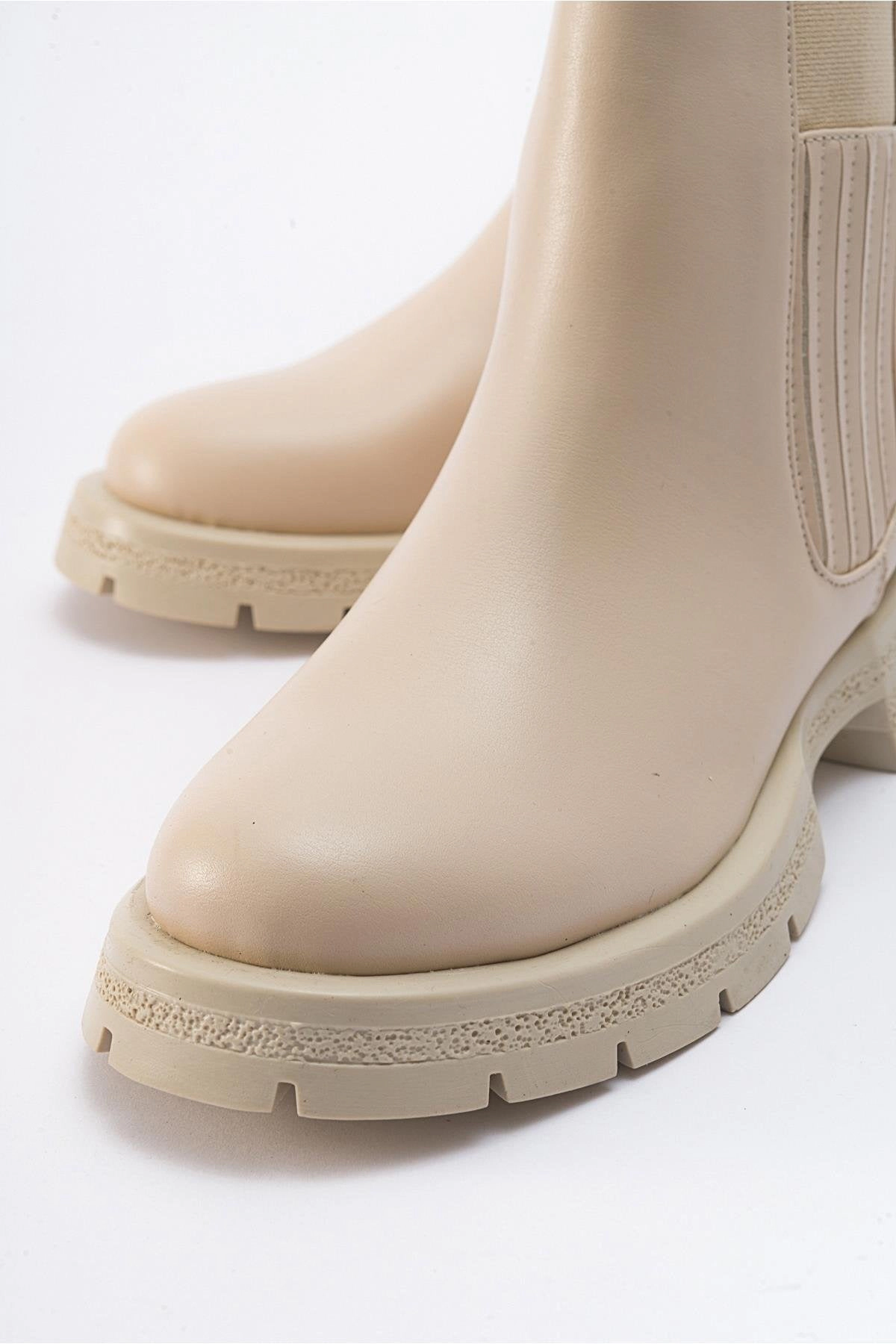 Prologue Shoes Womens Sofia Chelsea Boot