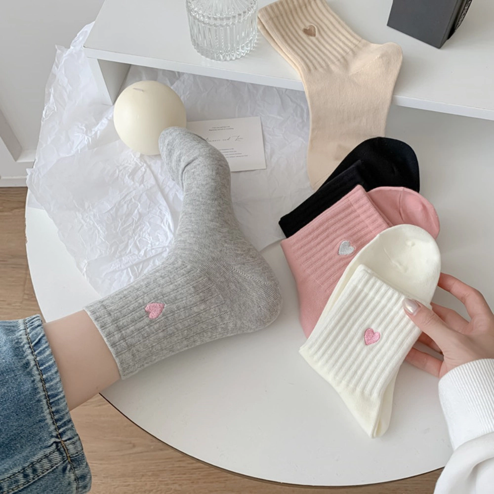 Wardrobe Whimsy 5 Pairs Women Heart Accent Casual Crew Ankle Sports Socks