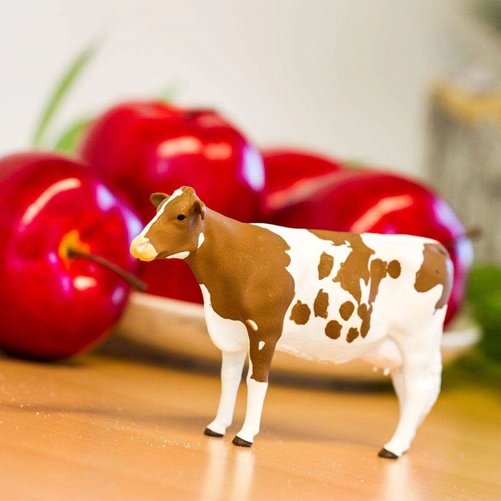 Safari Ltd. - Ayrshire Cow Kids Toy Figure