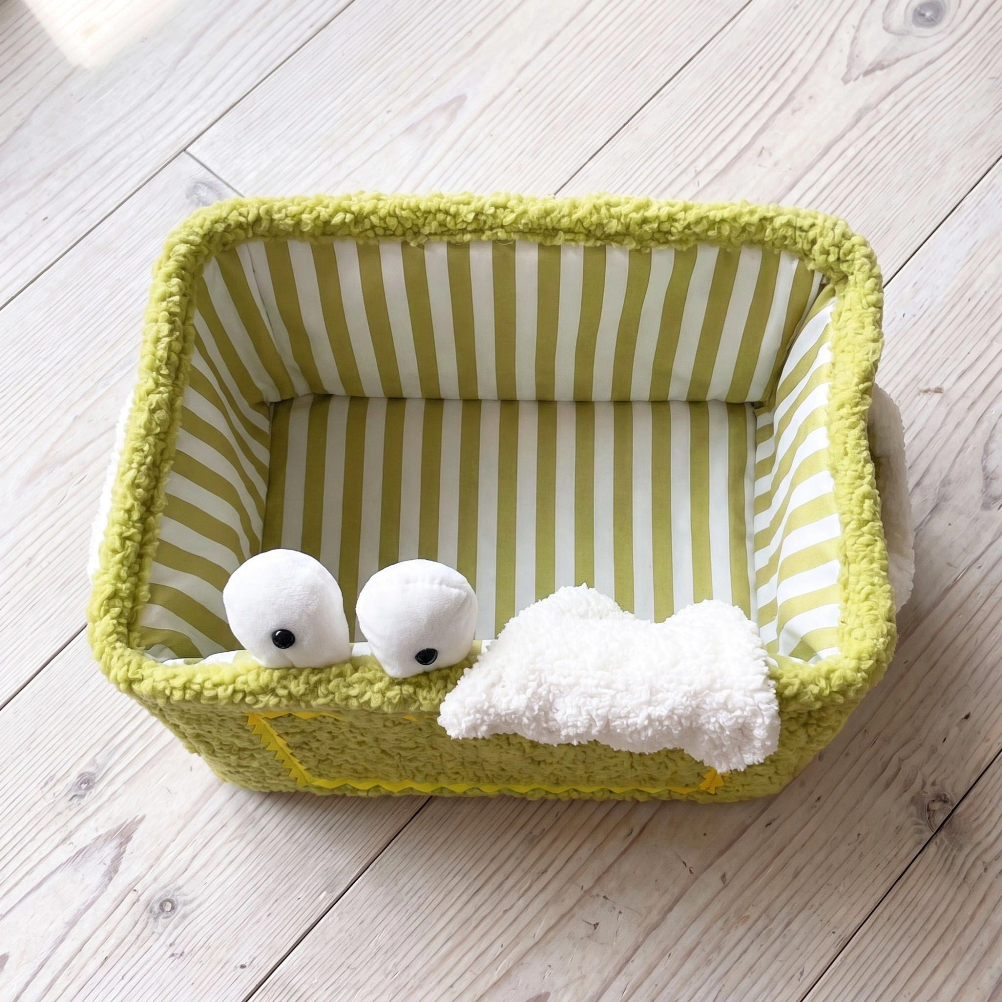 Alilang Plush Storage Basket with Handles and Front Pocket